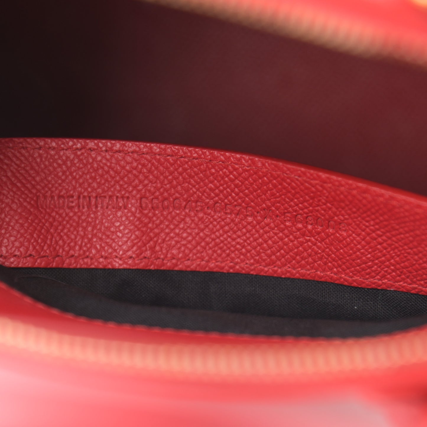 Signature Grained Calfskin Logo S Ville Top Handle Bag Rouge Lantern Black