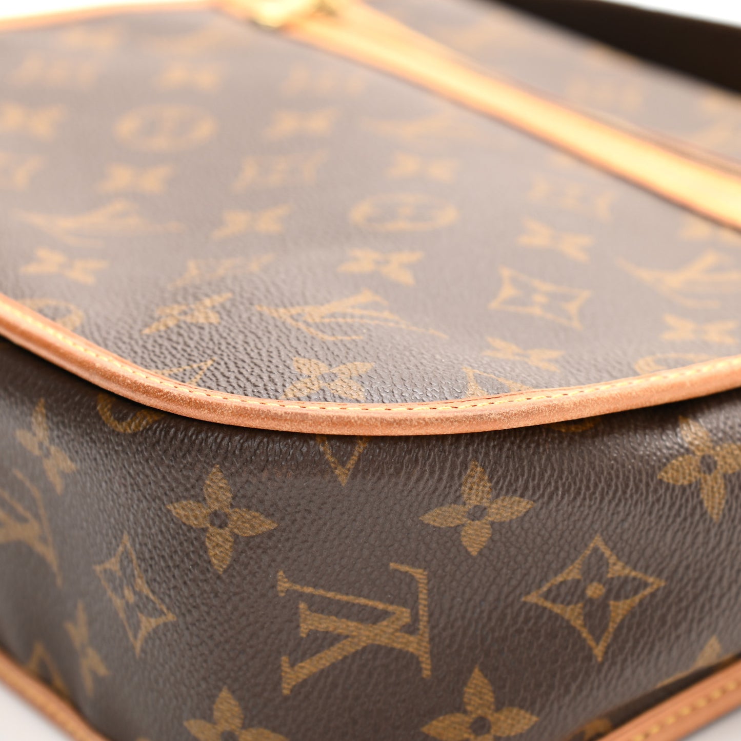 Monogram Bosphore PM Messenger