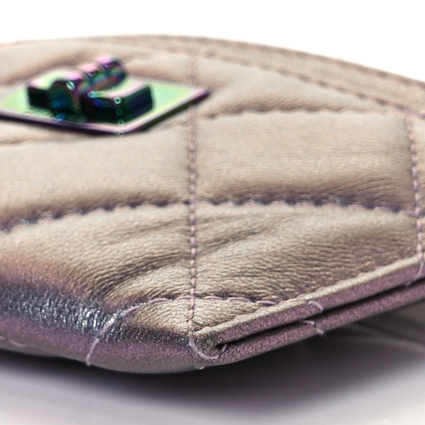 Iridescent Lambskin Quilted Reissue Card Holder Light Purple