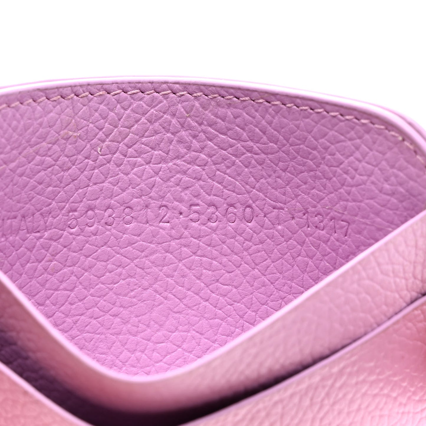 Grained Calfskin Logo Cash Rounded Card Holder Lilac Black