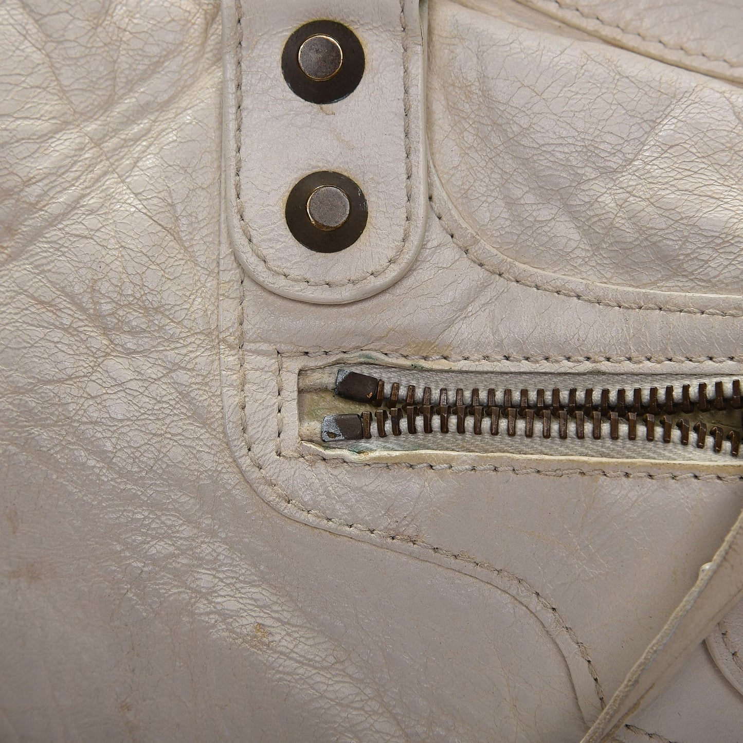 Chevre Classic Hardware City Natural