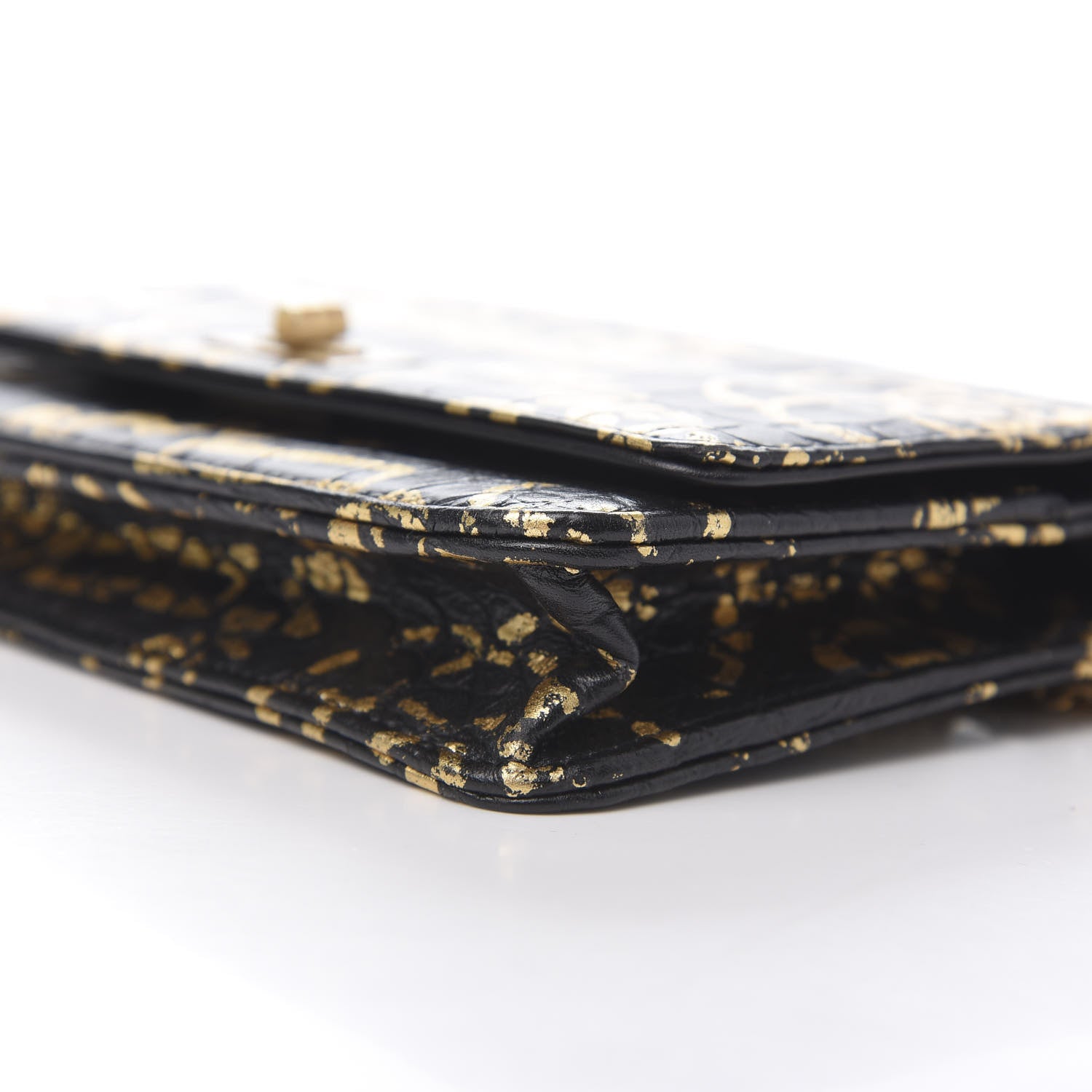 Chanel Calfskin Crocodile Embossed Graffiti 2.55 Cocodile Reissue Wallet On Chain WOC Black Gold 21 of 22