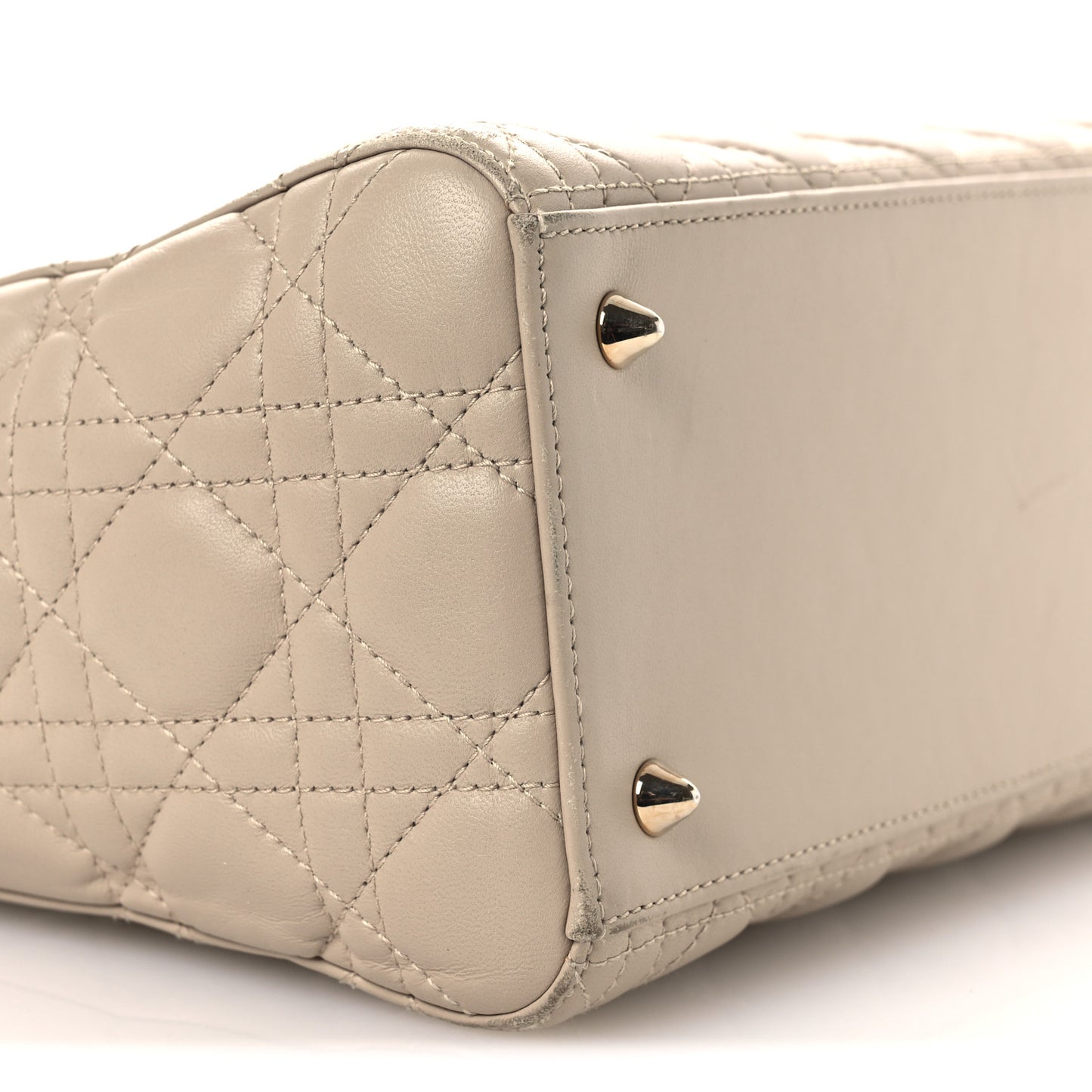 Lambskin Cannage Medium Lady Dior Beige