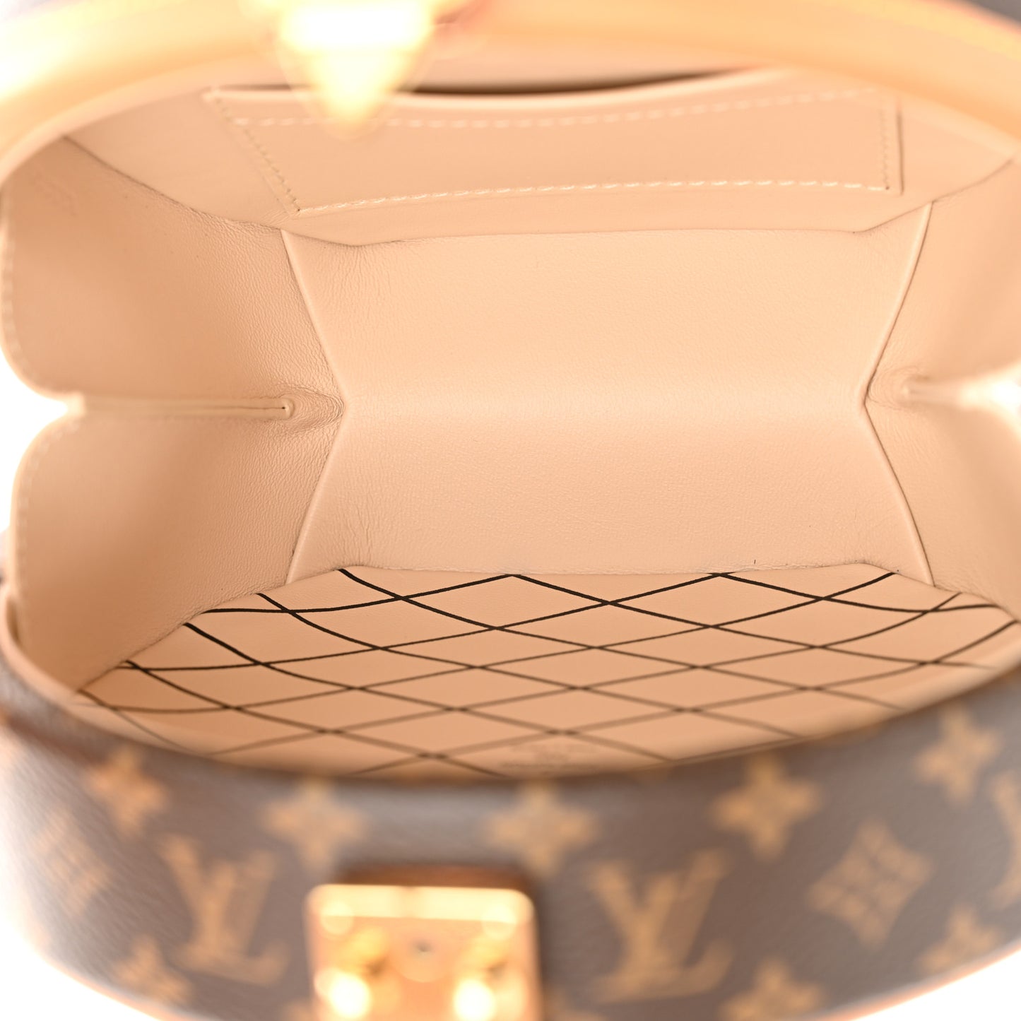 Monogram Petite Boite Chapeau