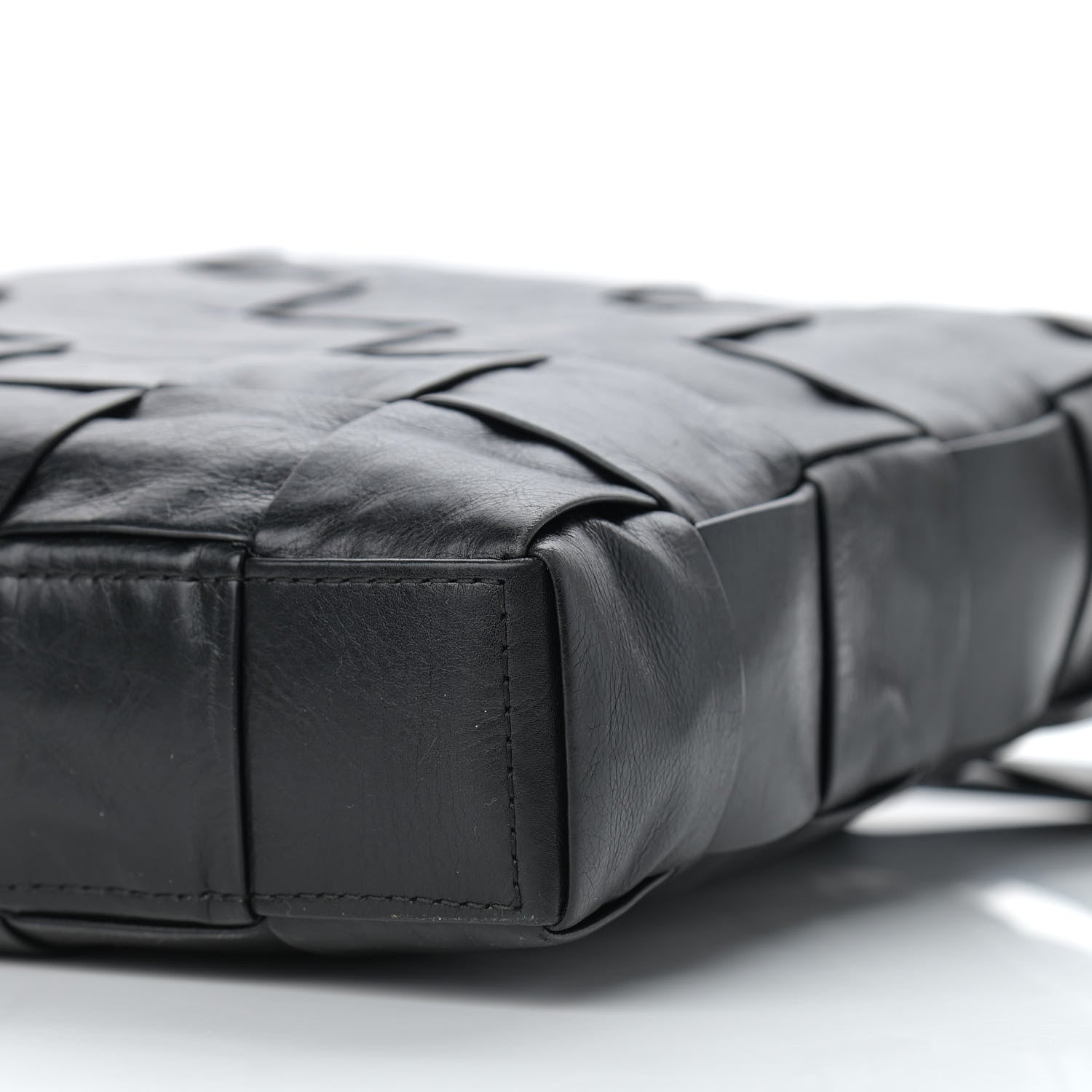 Bottega Veneta Paper Calfskin Maxi Intrecciato Cassette Messenger Black 10 of 10