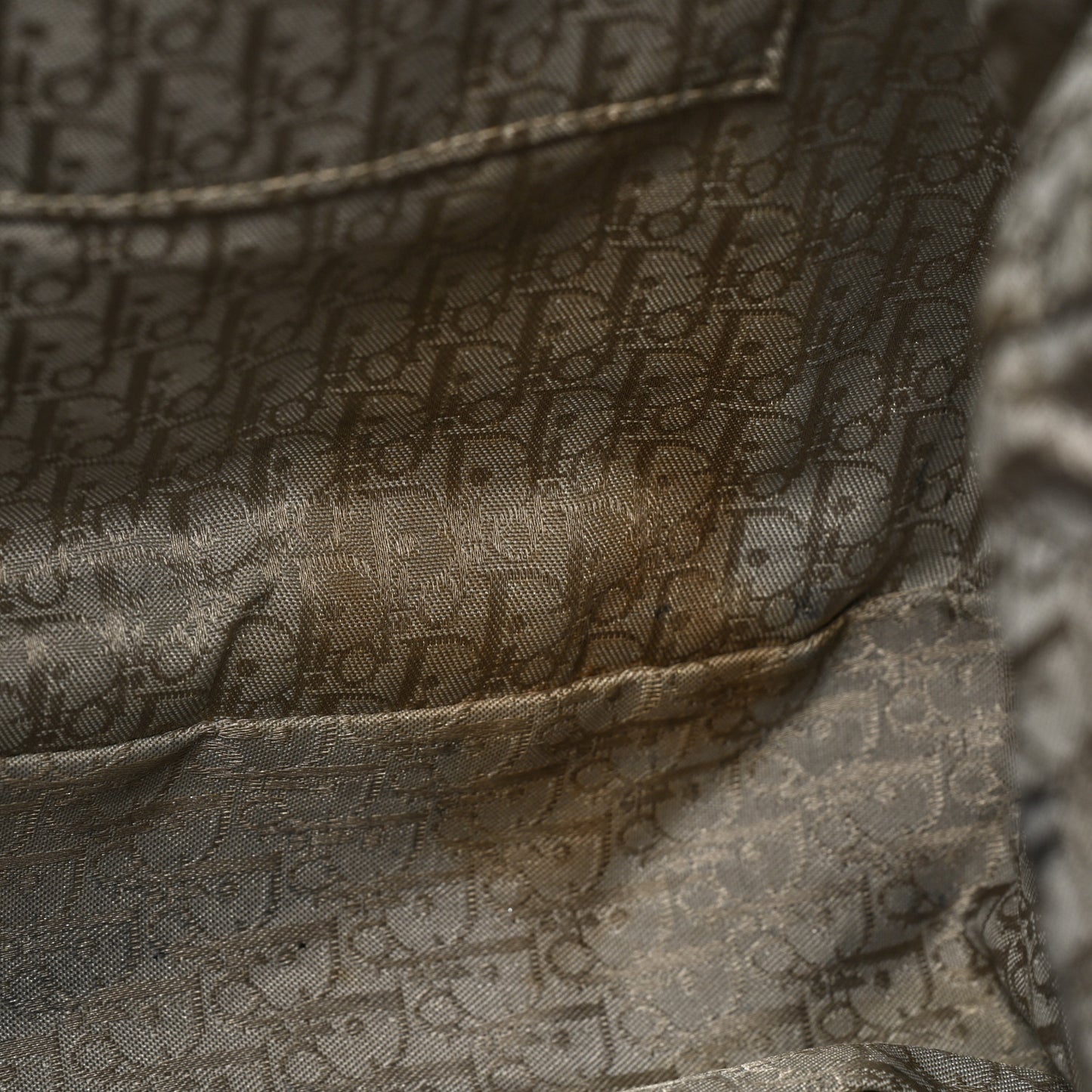 Metallic Lambskin Cannage Drawstring Bag Grey