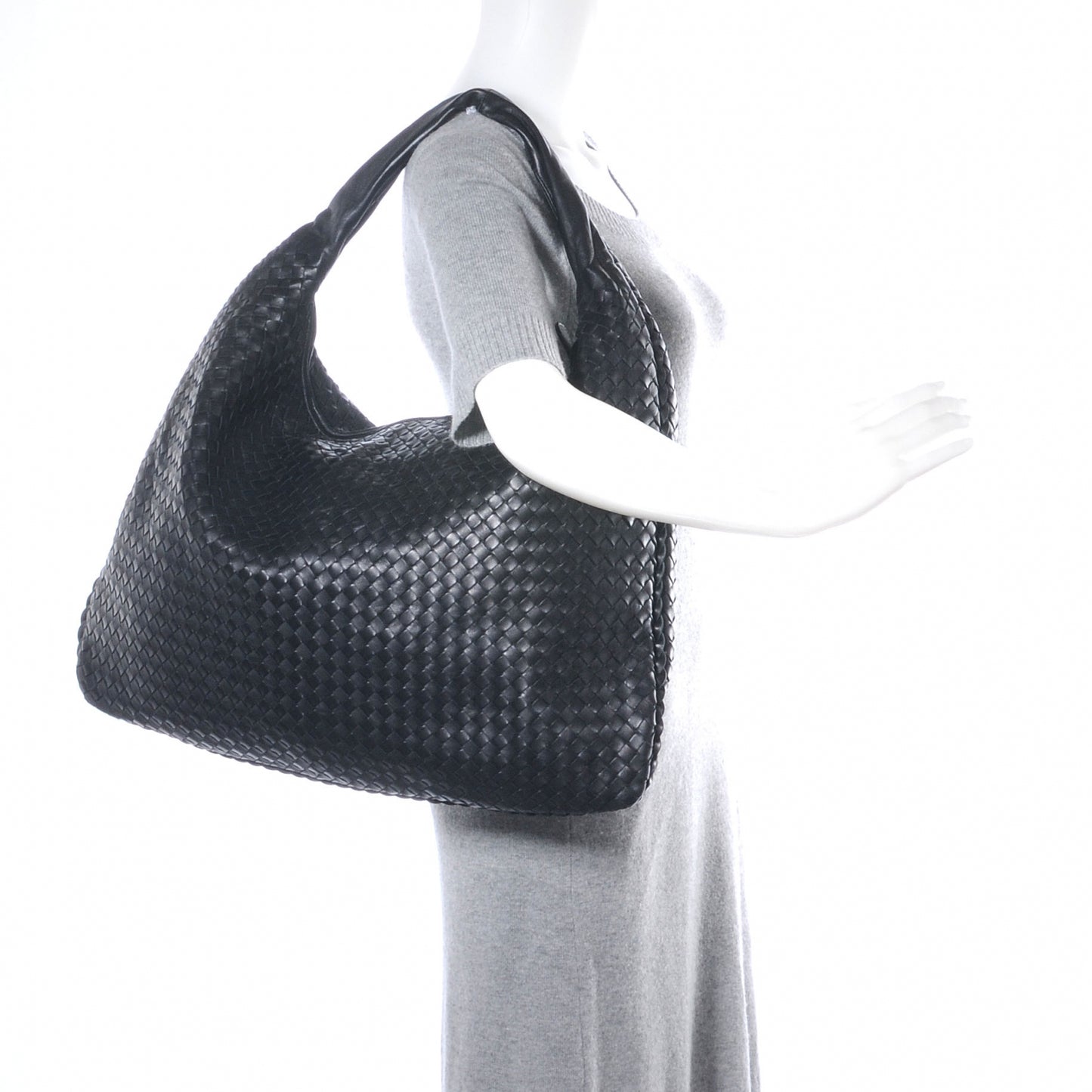 Nappa Intrecciato Maxi Veneta Hobo Nero