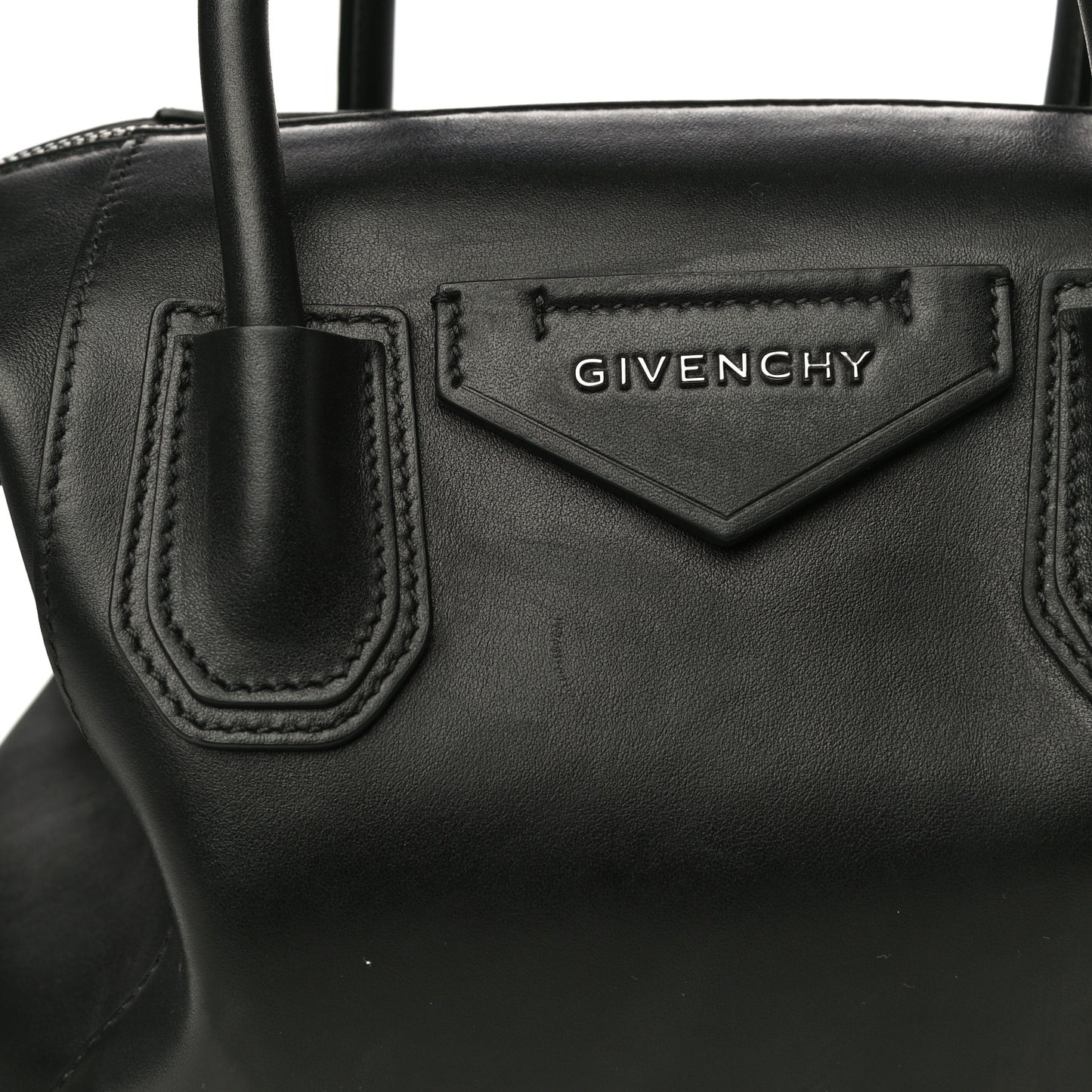 Smooth Calfskin Small Soft Antigona Black