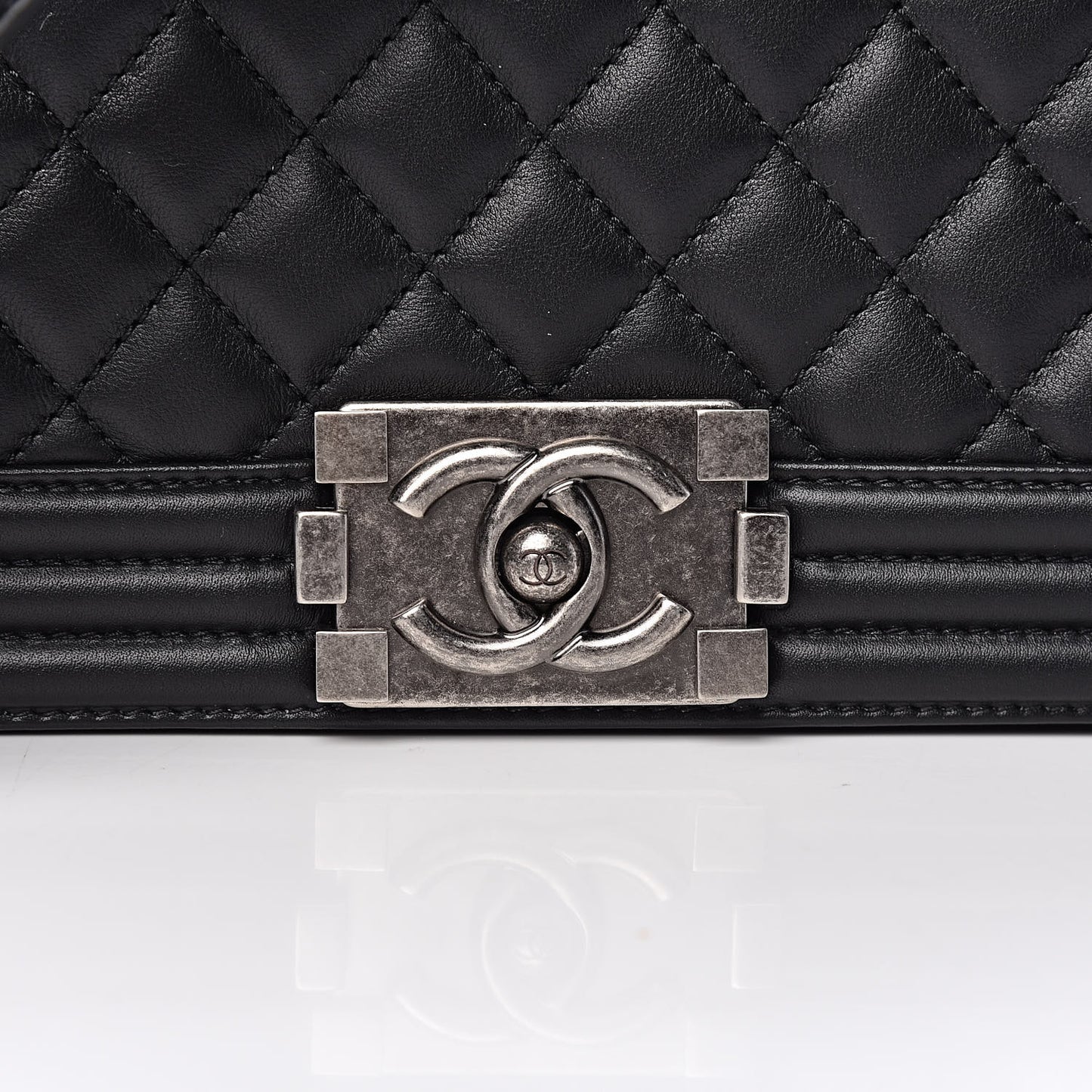 Calfskin Quilted Medium Boy Flap Black