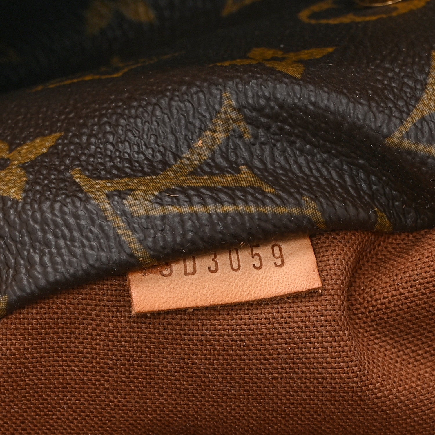 Louis Vuitton Monogram Totally PM 7 of 10