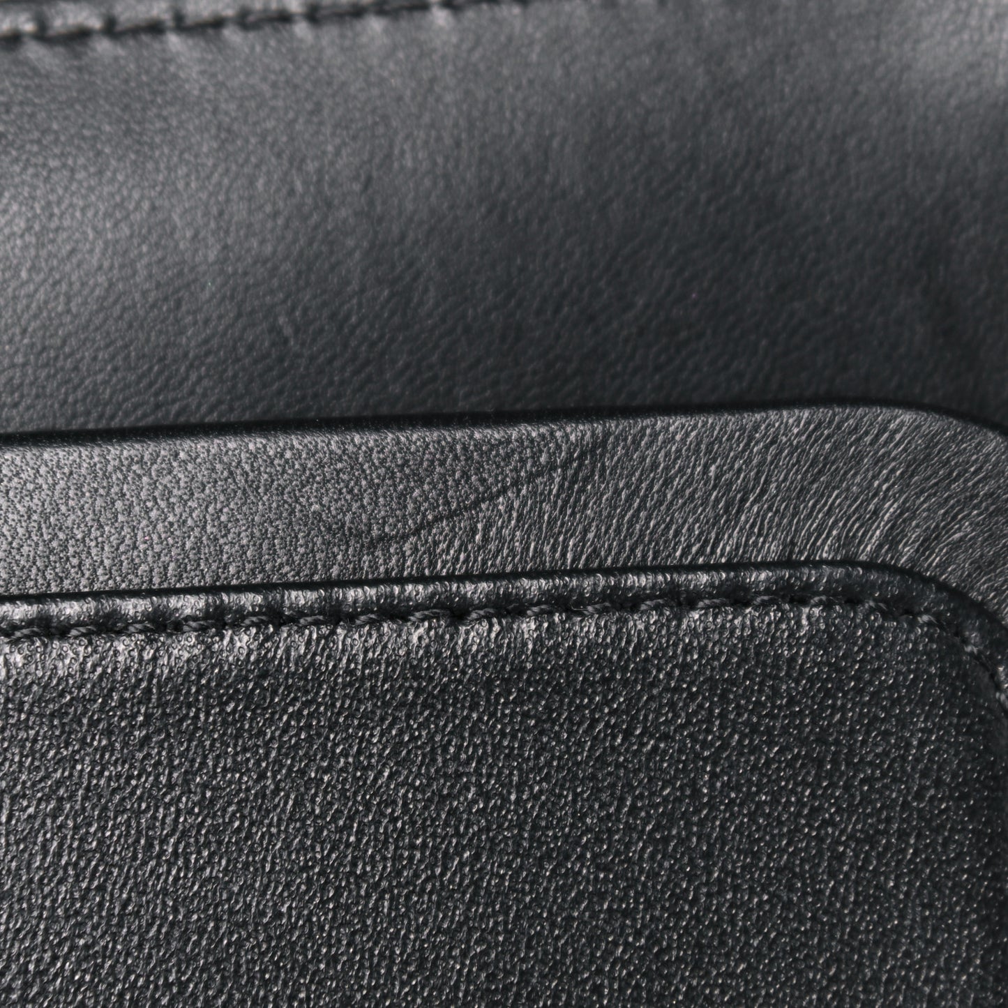 Calfskin Crocodile Embossed Graffiti 2.55 Cocodile Reissue 225 Flap Black Gold