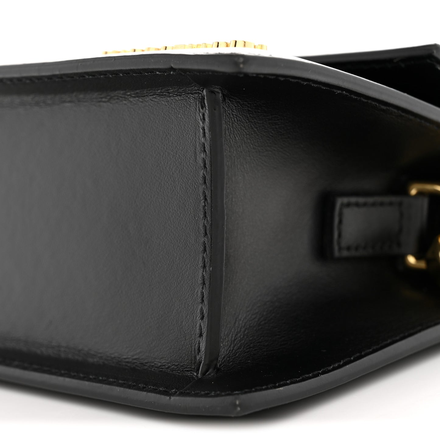 Smooth Calfskin Le Chiquito Noeud Black