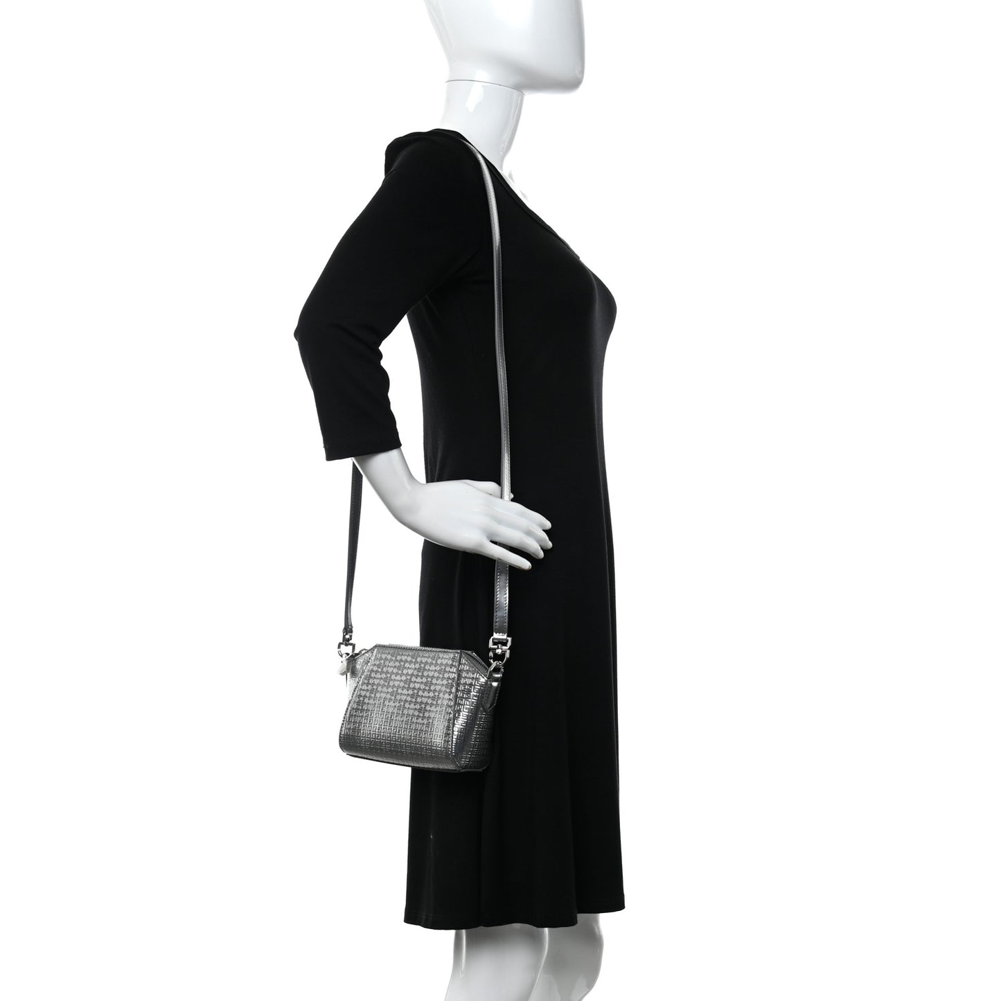 Metallic Calfskin 4G Embossed Nano Antigona Silver