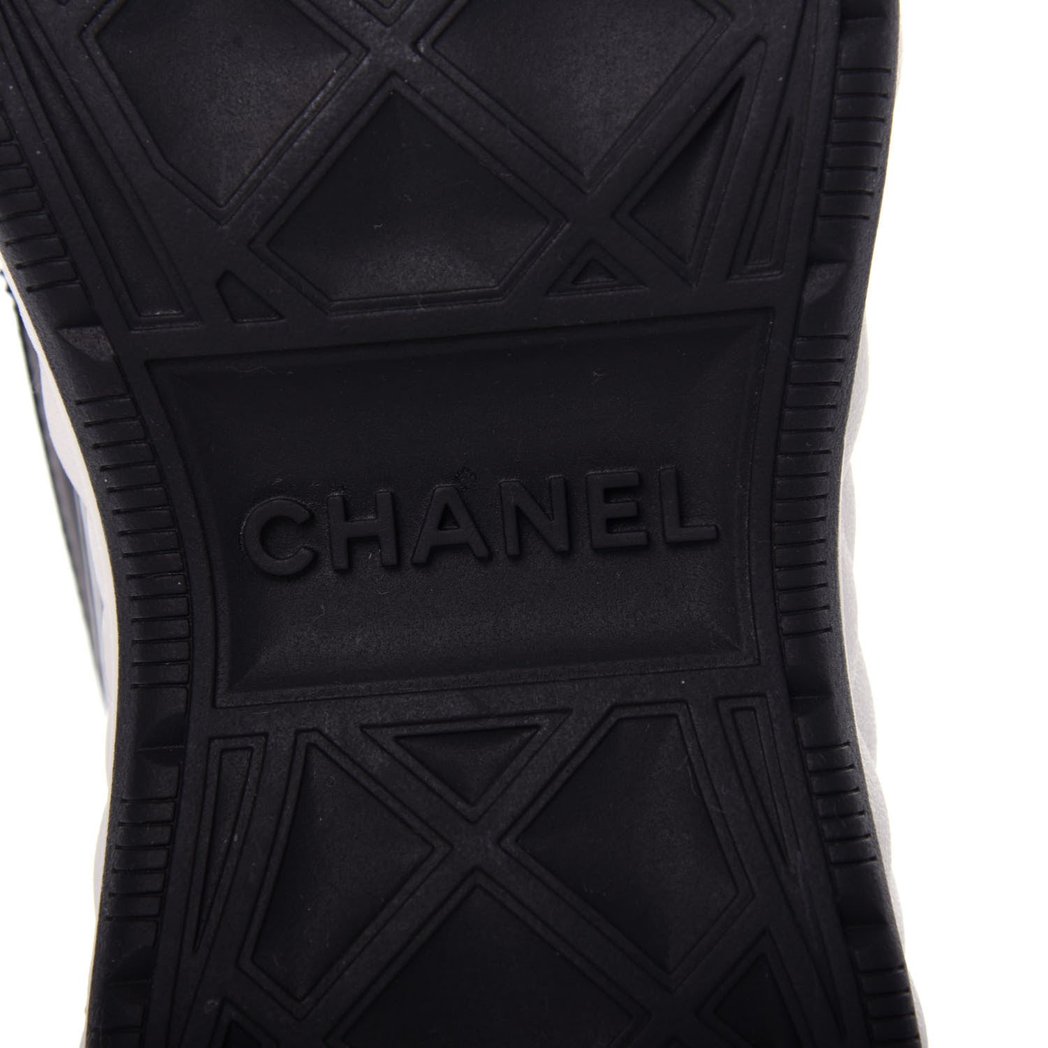 Chanel Velvet Calfskin Mixed Fibers CC Sneakers 37 Black 9 of 11