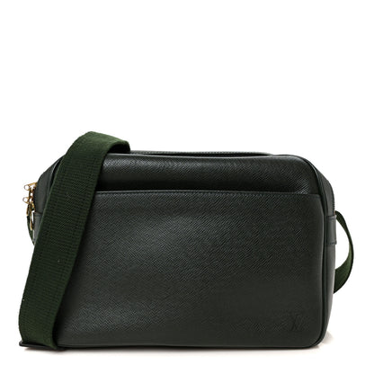 Louis Vuitton Taiga Reporter Messenger Epicea 1 of 13