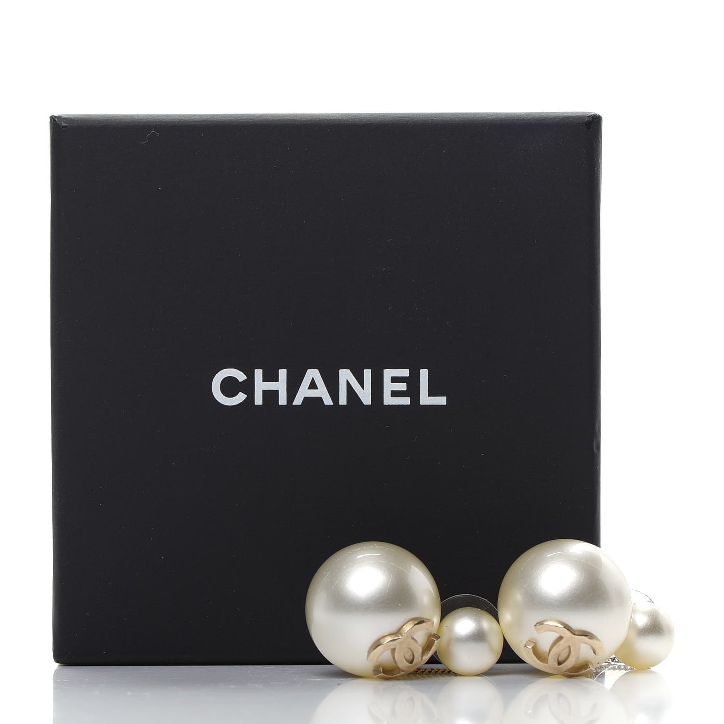 Pearl CC Chain Drop Earrings Gold