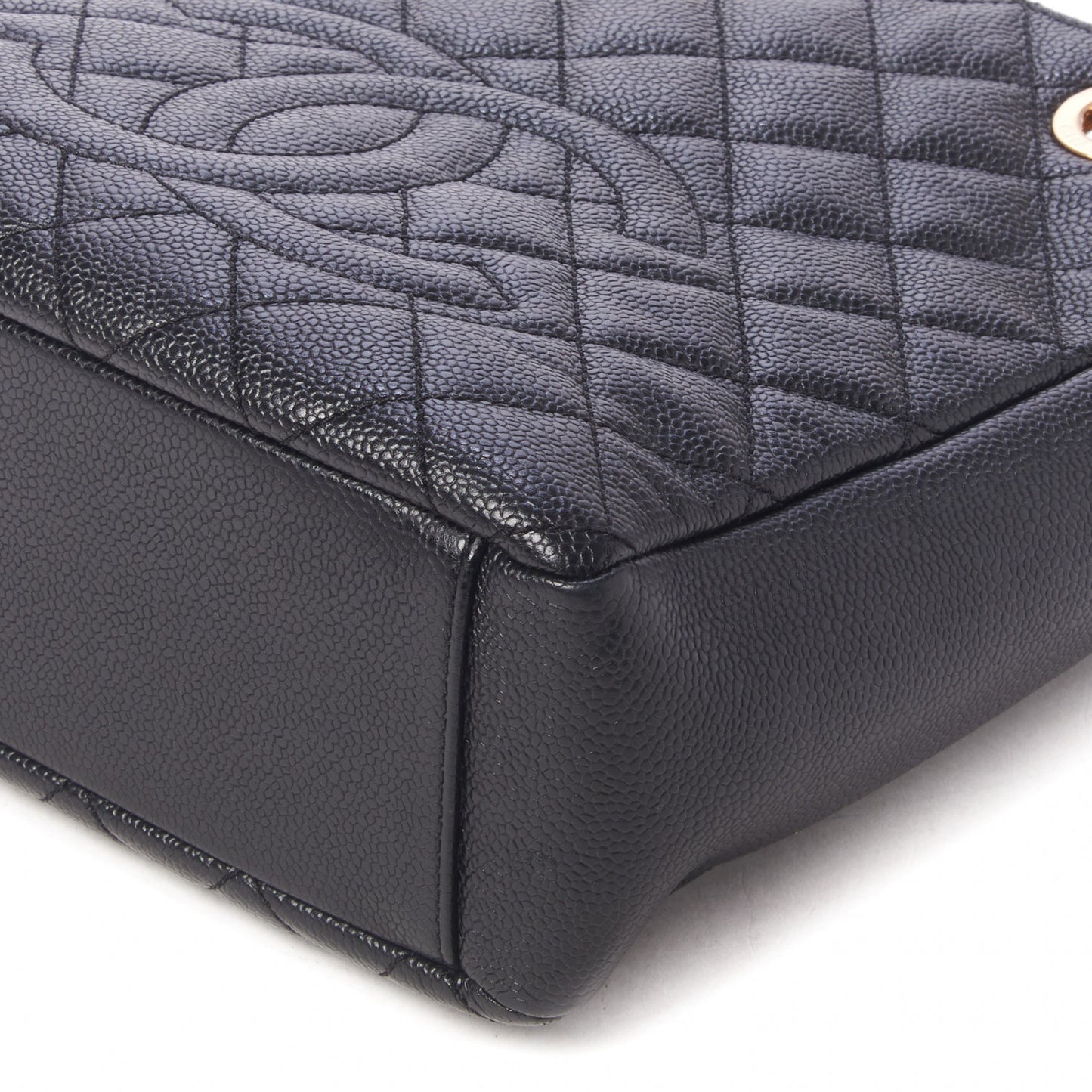 Caviar Quilted Petit Shopping Tote PST Black