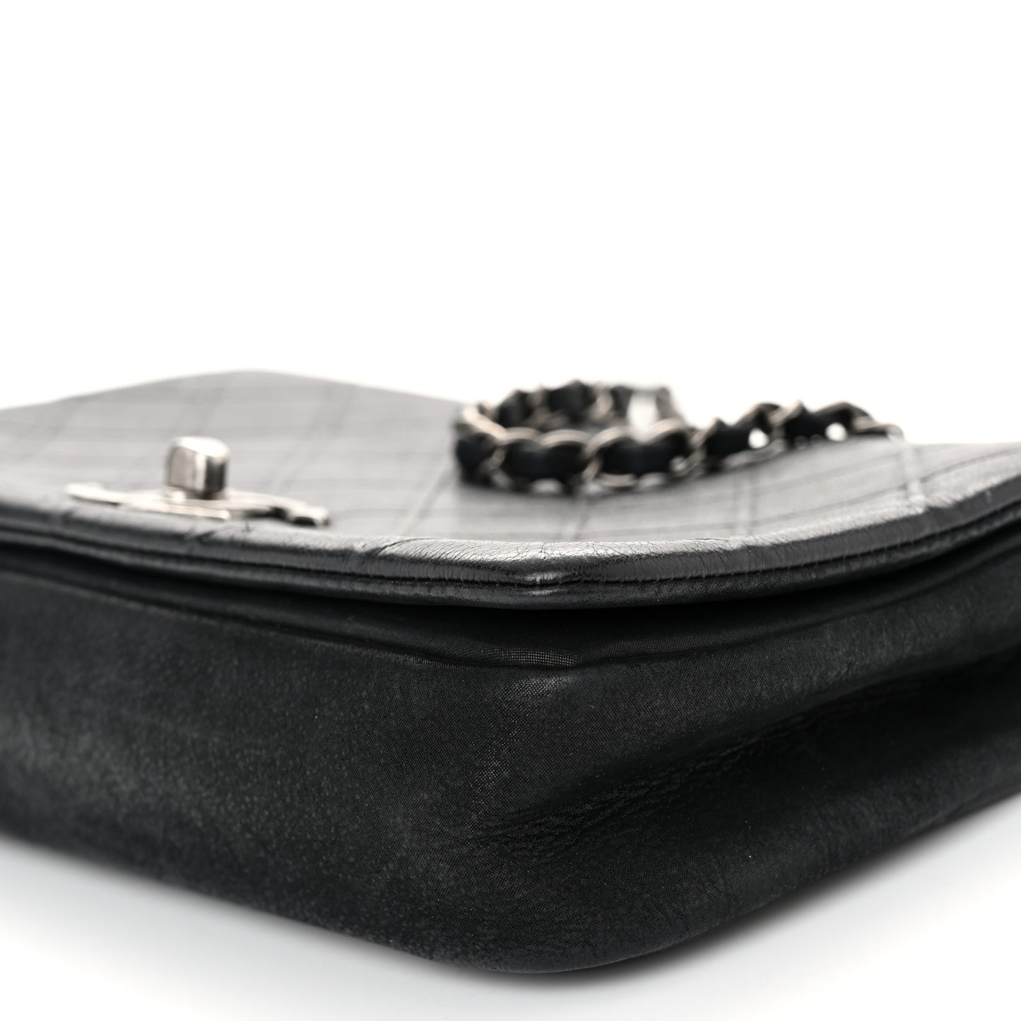 Calfskin Diamond Embossed New Chic Flap Black