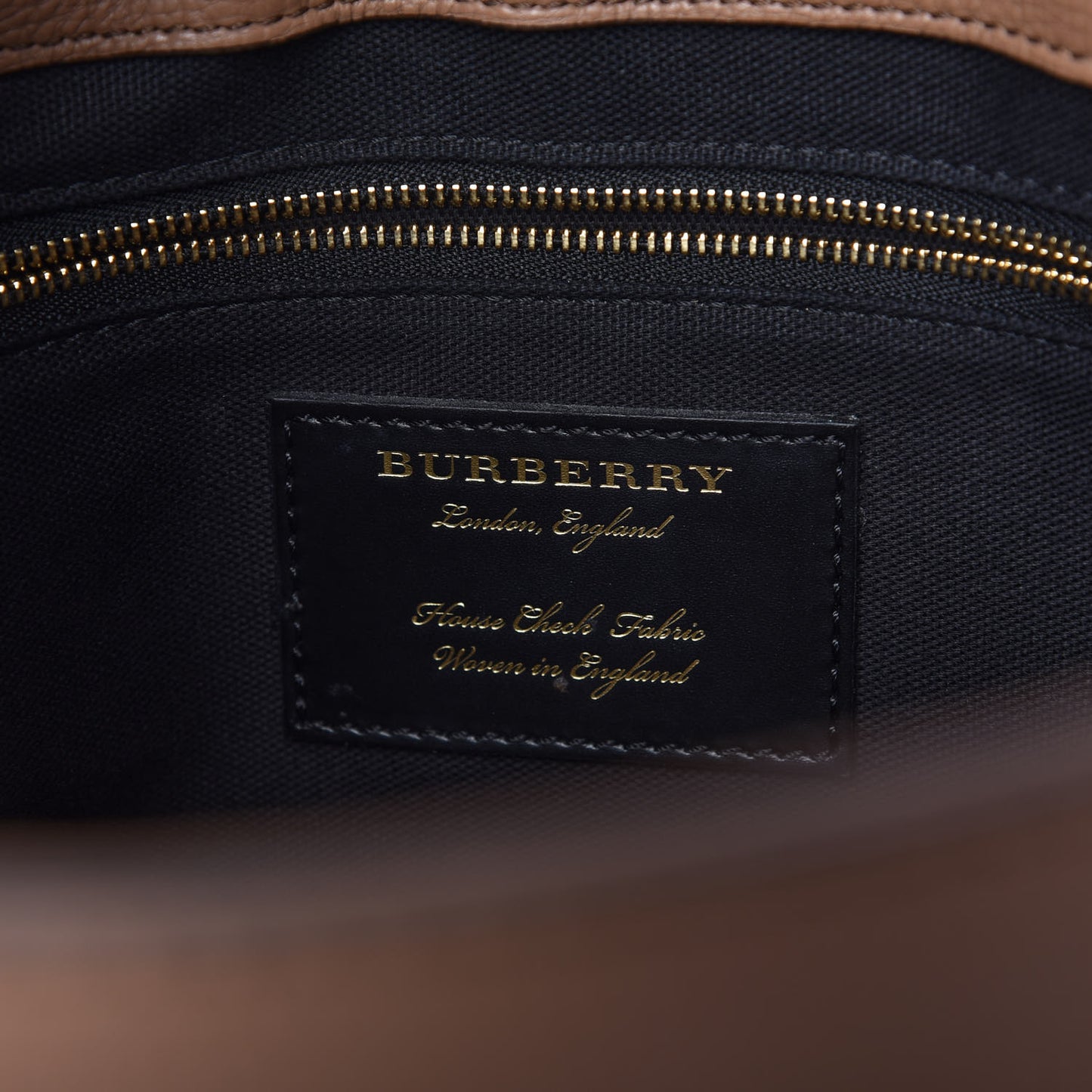 Derby Calfskin House Check Medium Camberley Dark Sand