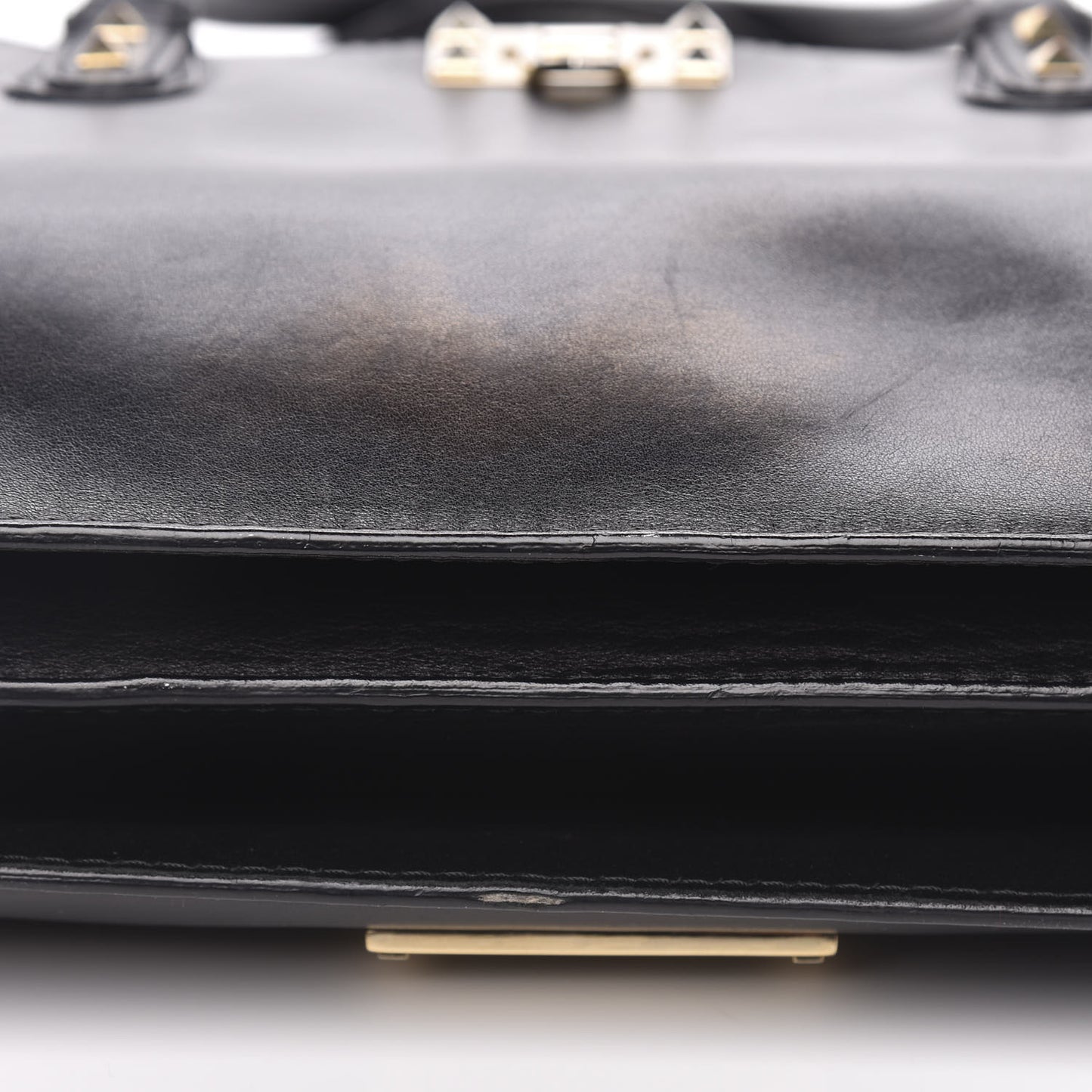 Vitello Rockstud Accordion Satchel Black