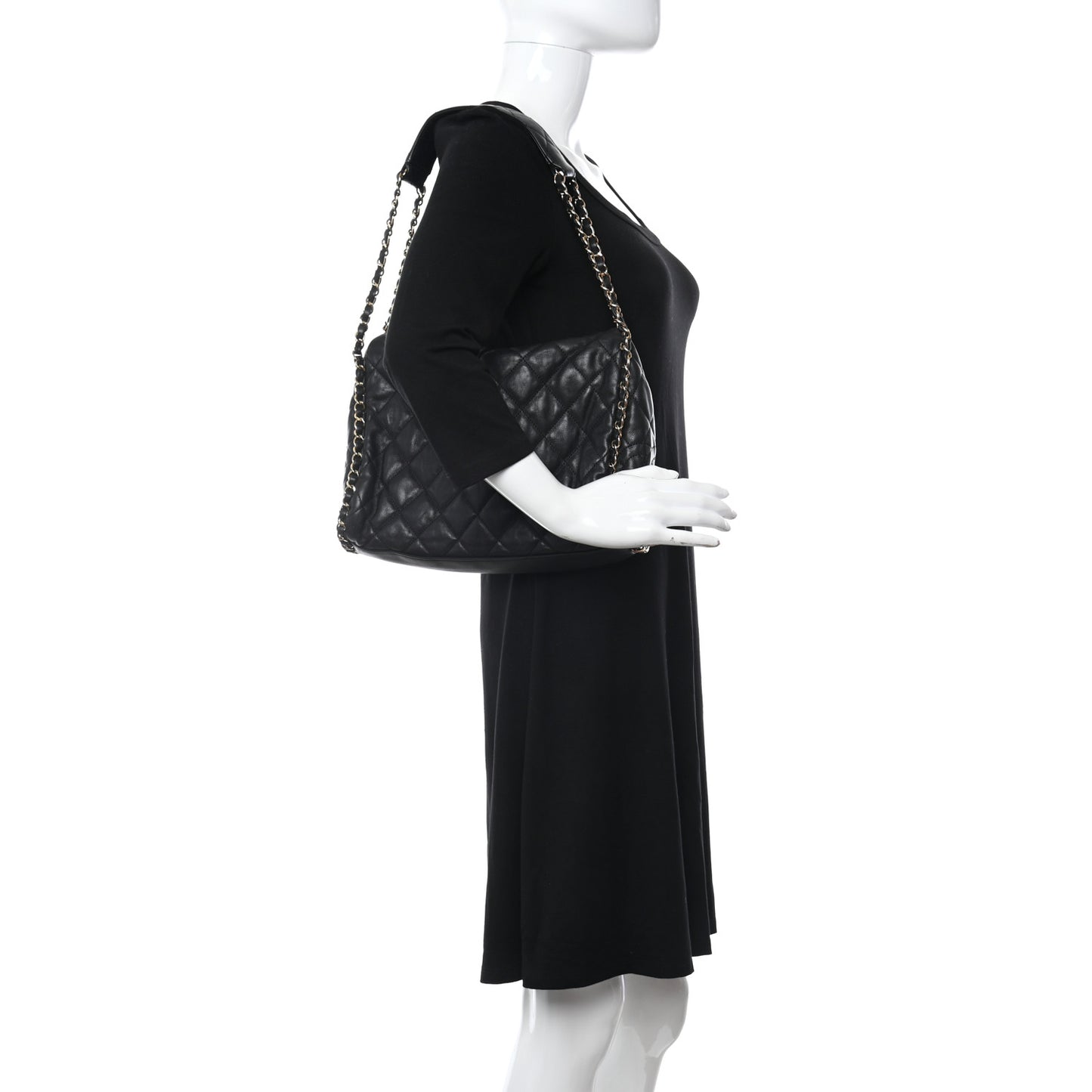 Calfskin Quilted Large Chain Me Hobo Black