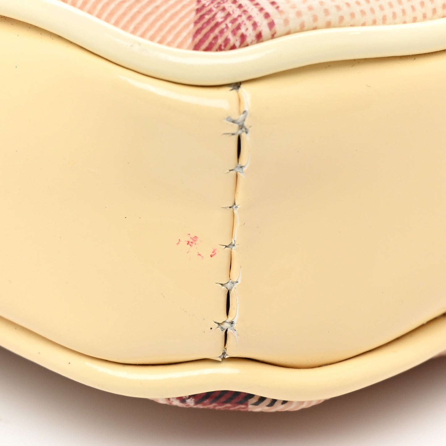 Patent Supernova Check Heart Crossbody White