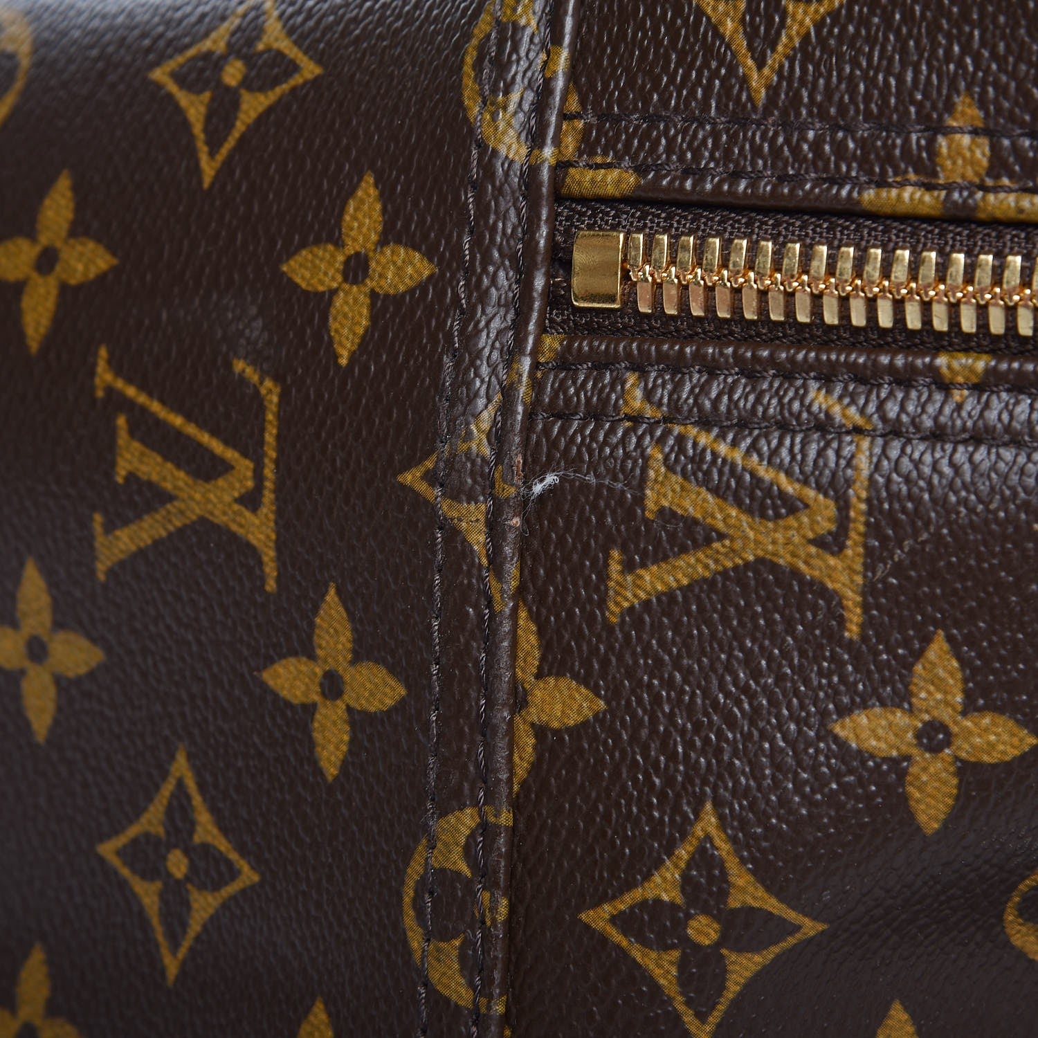 Louis Vuitton Monogram Sirius 70 13 of 25