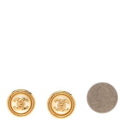 Chanel Pearl CC Turnlock Round Earrings Gold 2 of 5