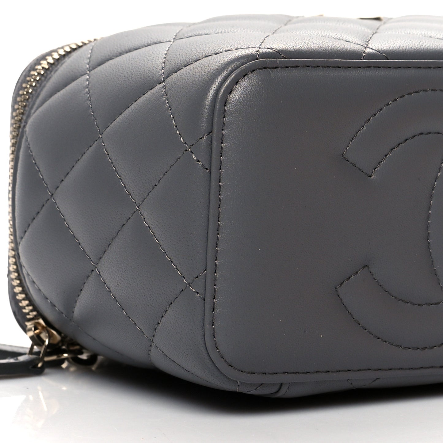 Lambskin Quilted Small Top Handle Vanity Case With Chain Grey