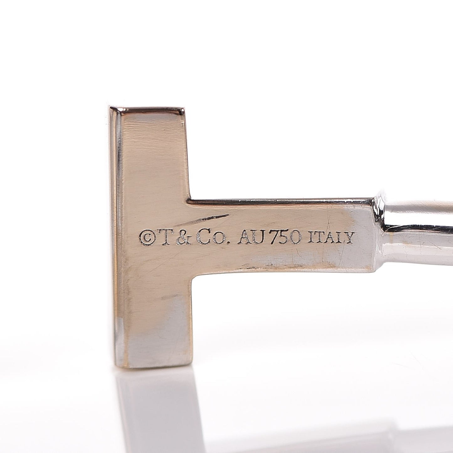 18K White Gold Diamond T Wire Bracelet