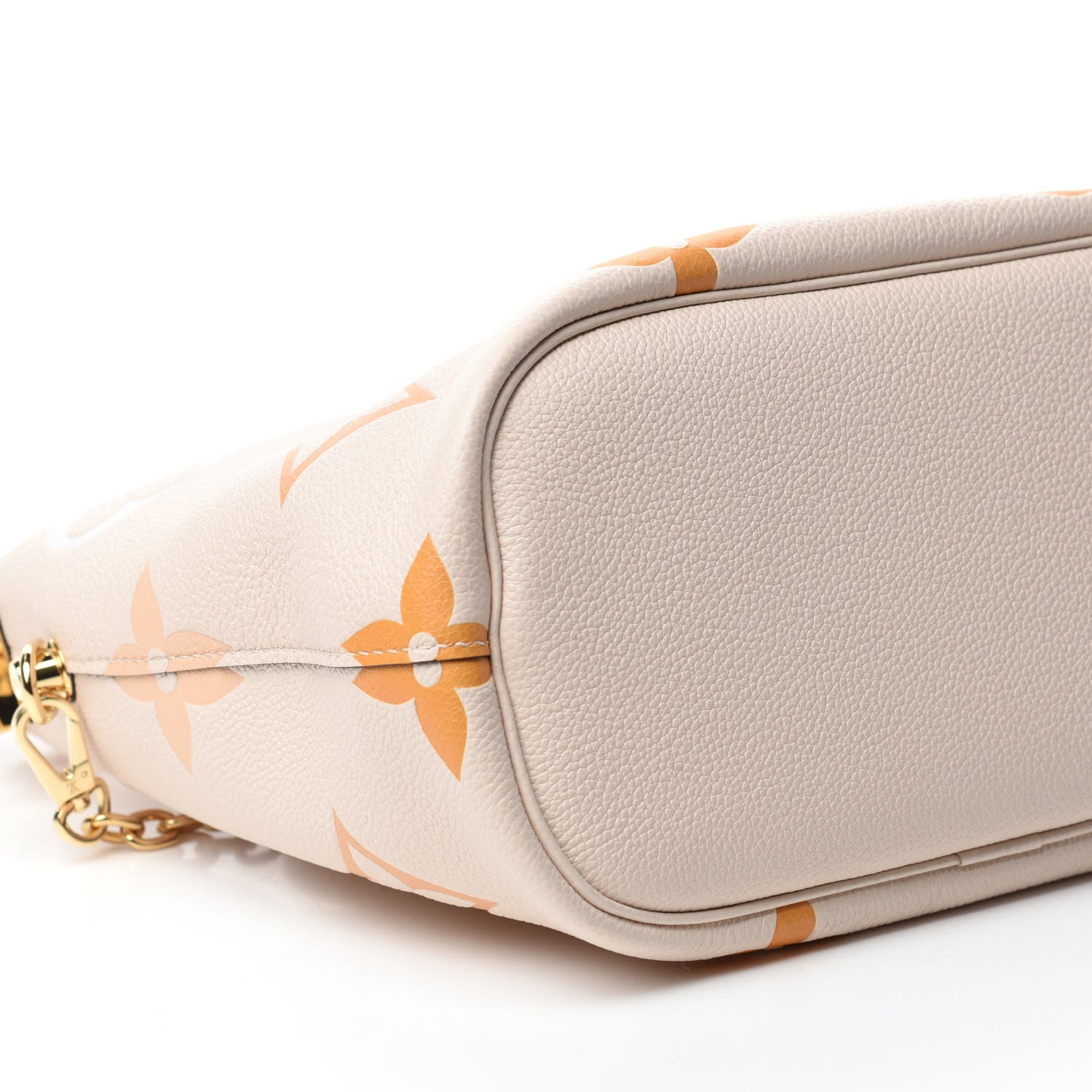 Louis Vuitton Empreinte Monogram Giant By The Pool Marshmallow Hobo Cream Saffron 6 of 10