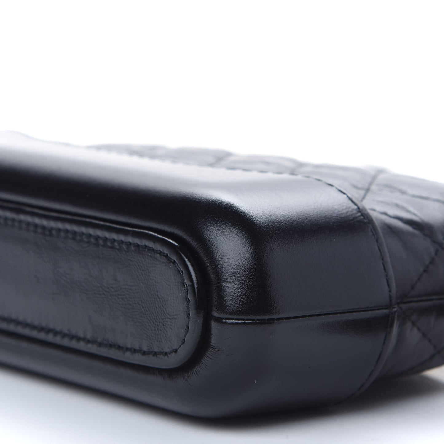 Aged Calfskin Quilted Small Gabrielle Clutch With Chain Black