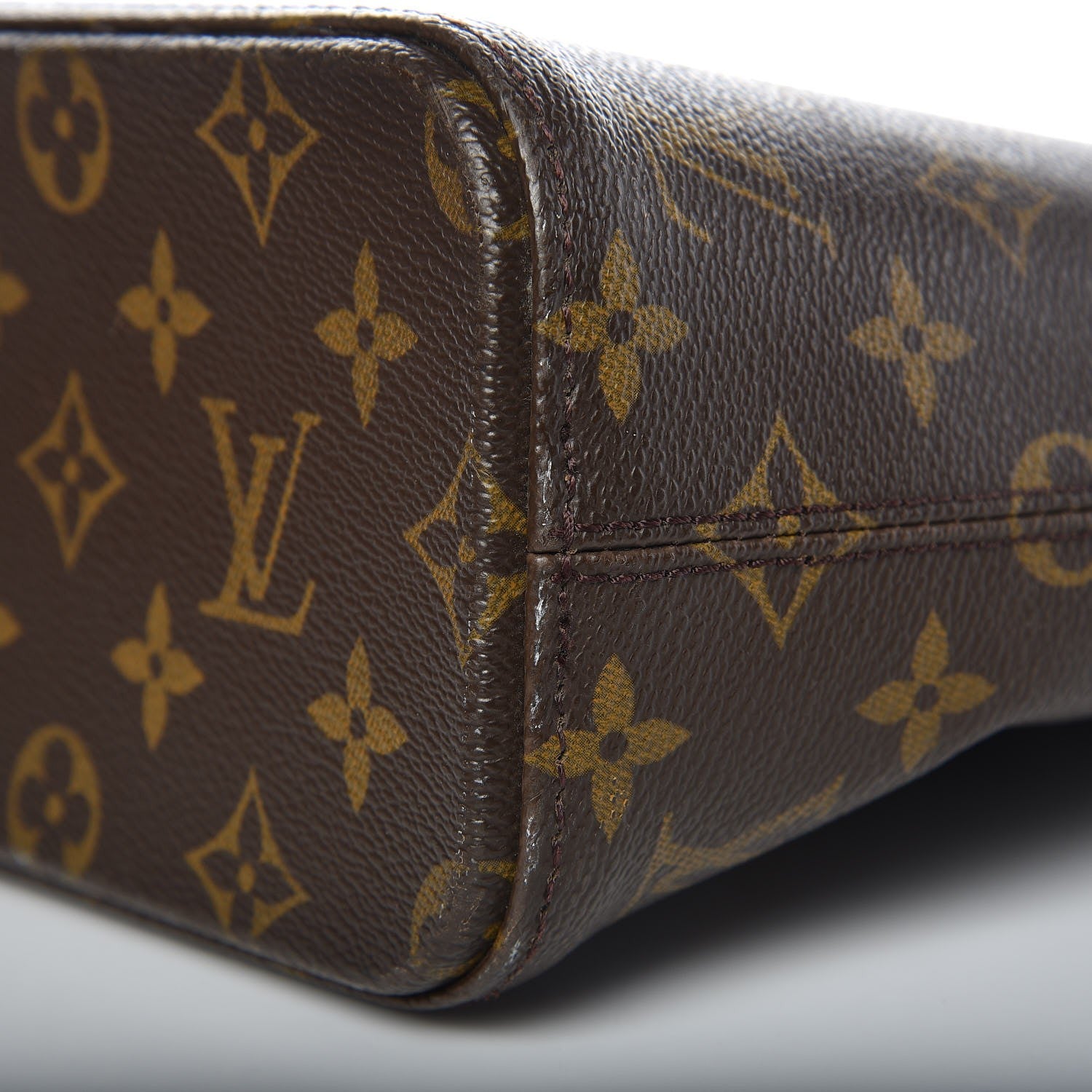 Louis Vuitton Monogram Luco 10 of 12