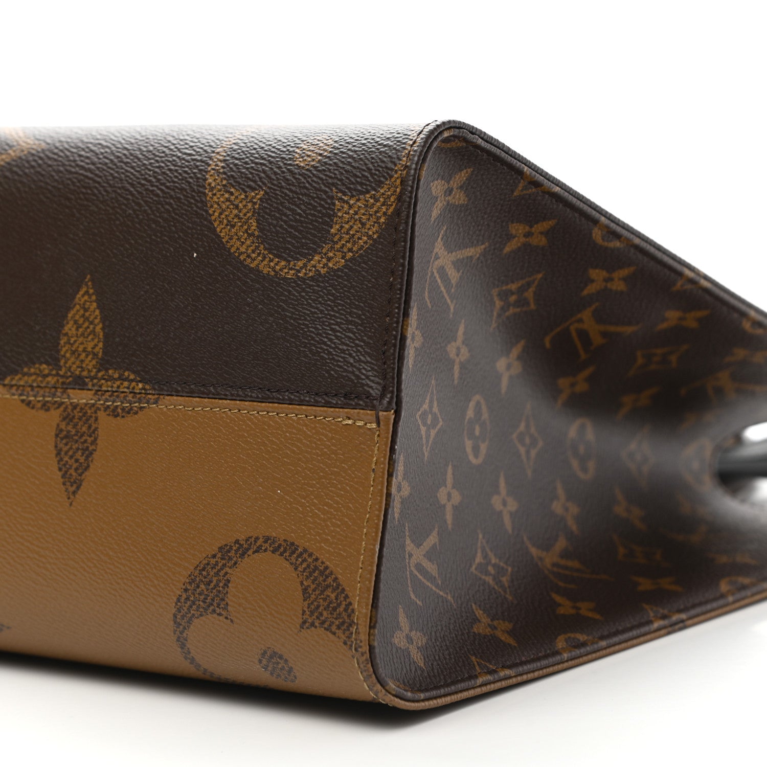 Louis Vuitton Reverse Monogram Giant Onthego MM 11 of 11