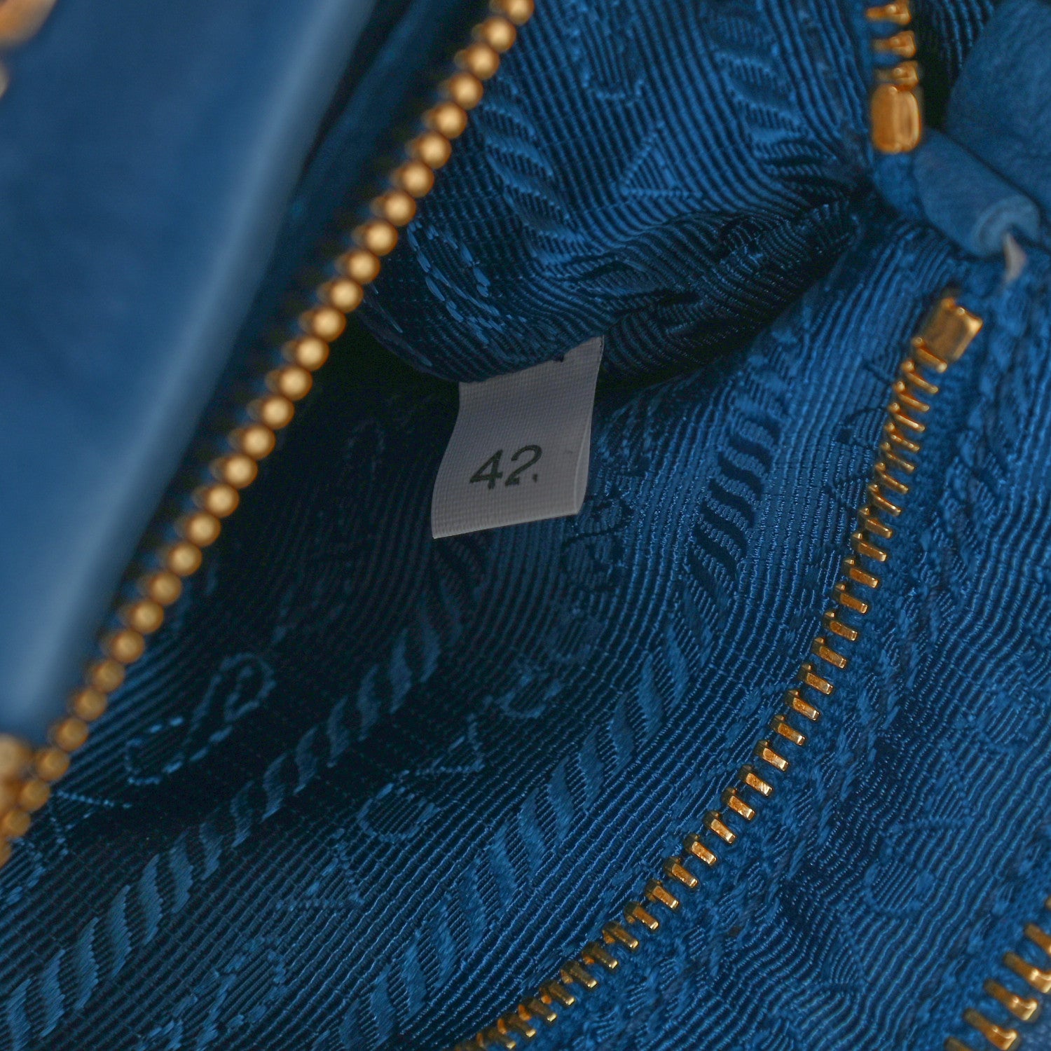 Prada Vitello Daino Wristlet Cobalto 8 of 8