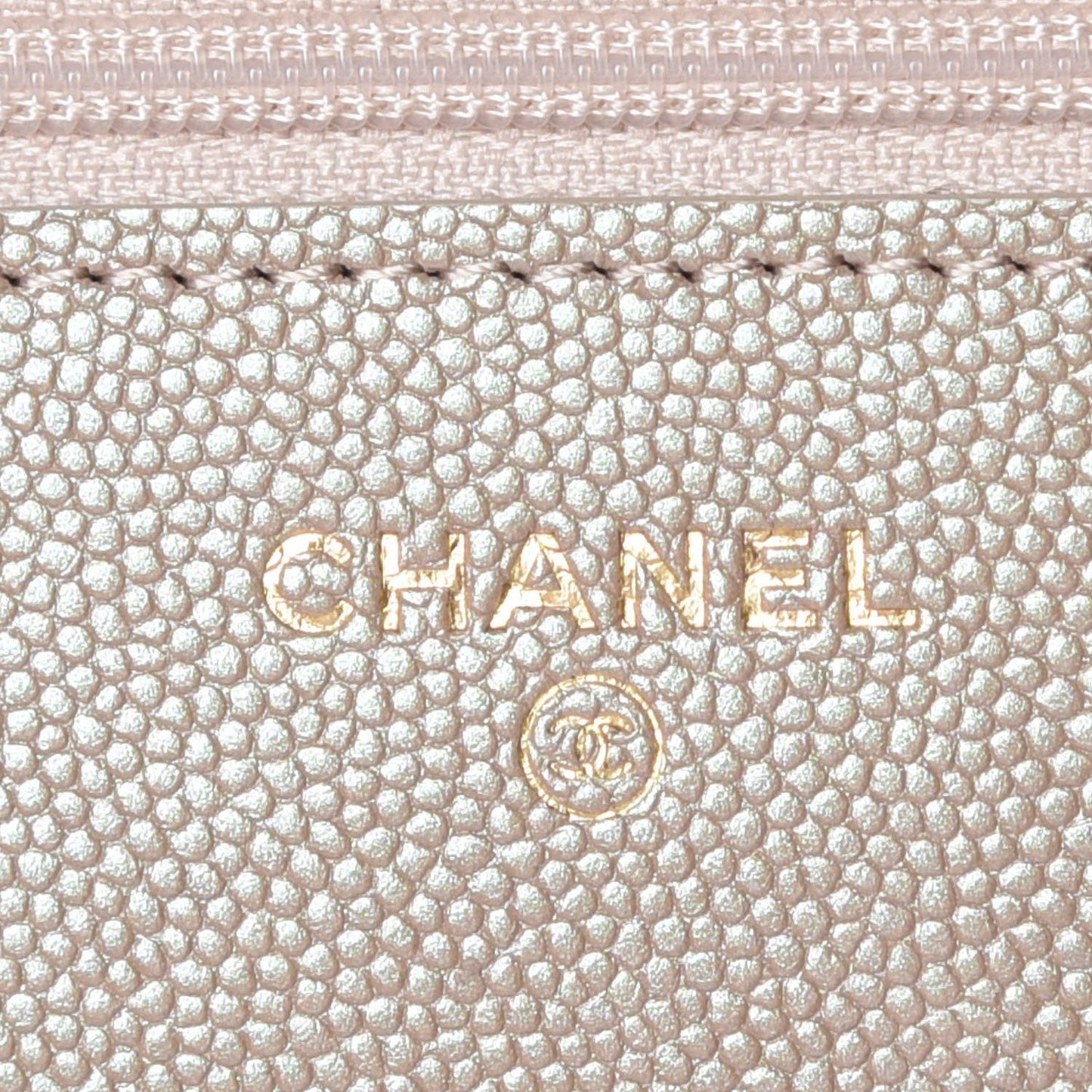 Iridescent Caviar Quilted Wallet On Chain WOC Beige