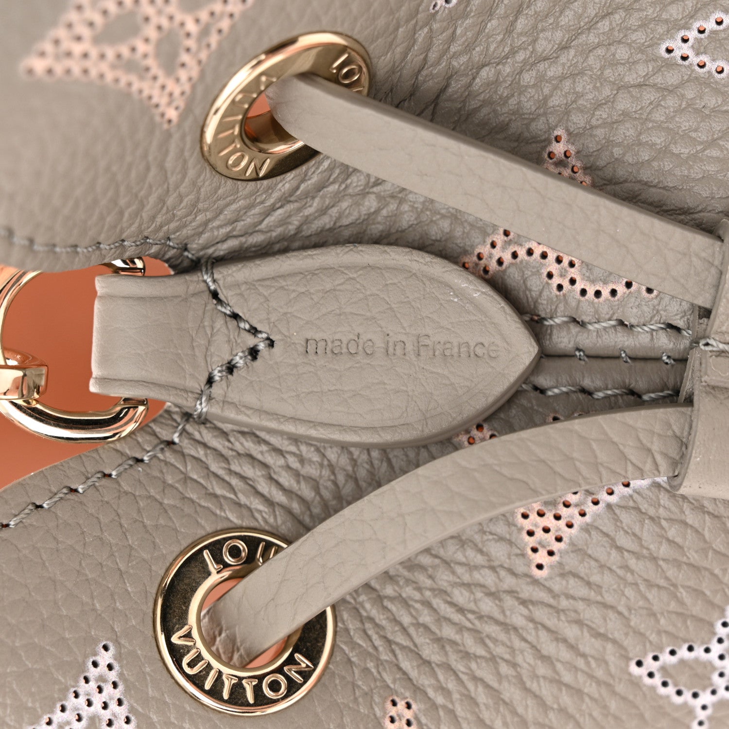 Louis Vuitton Mahina Flight Mode Bella Grey 6 of 10