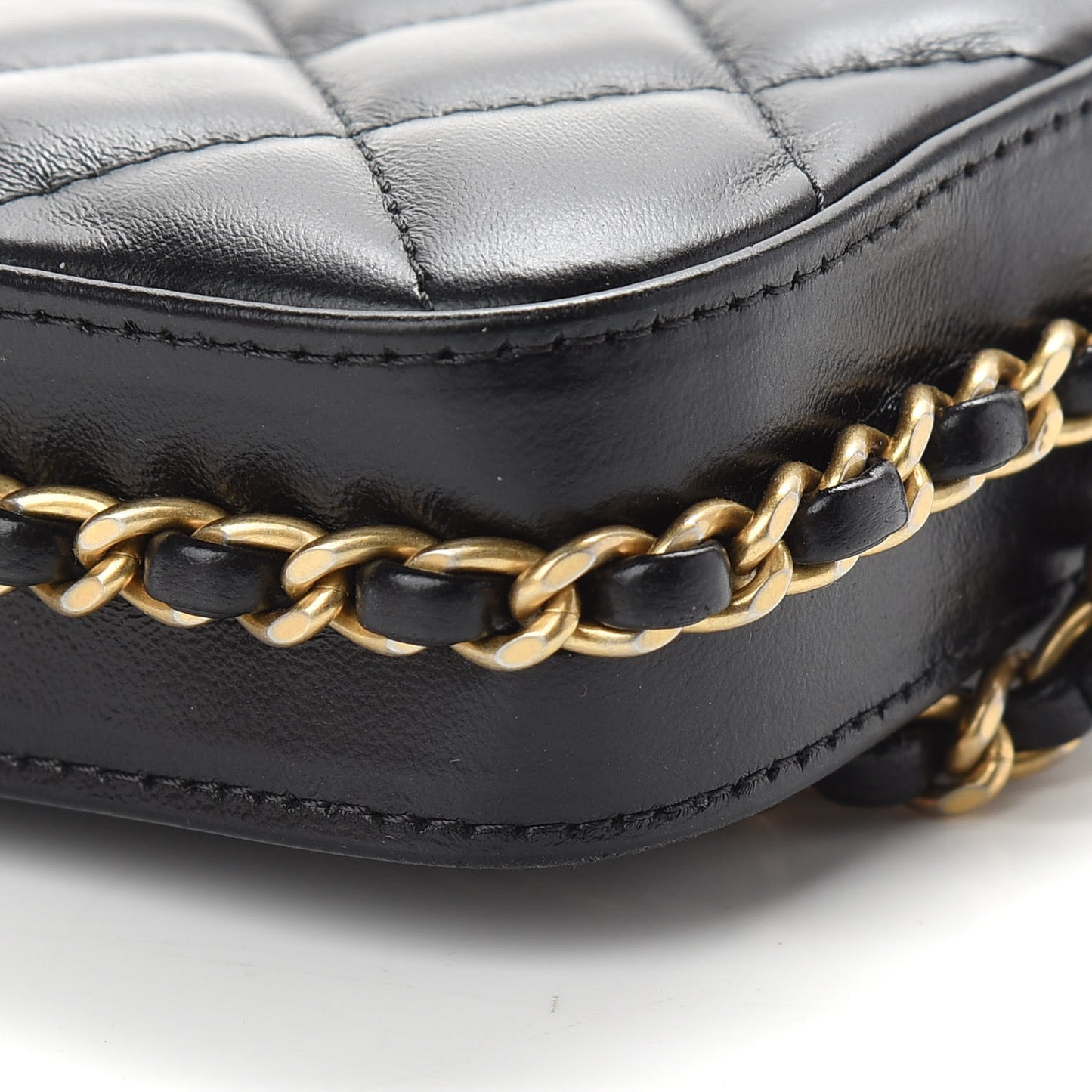 Lambskin Quilted Small Clutch With Chain Black