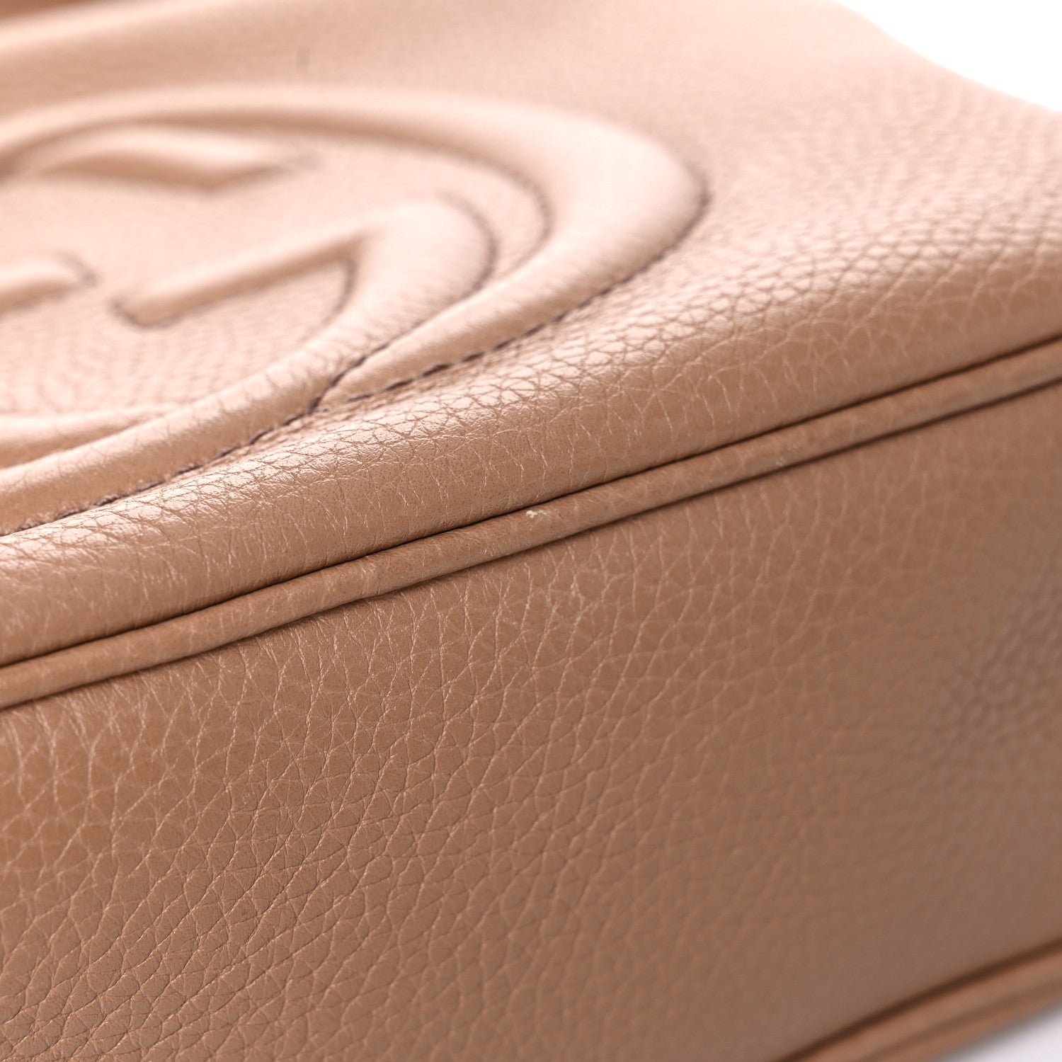 Gucci Pebbled Calfskin Small Soho Disco Bag Camelia 19 of 22