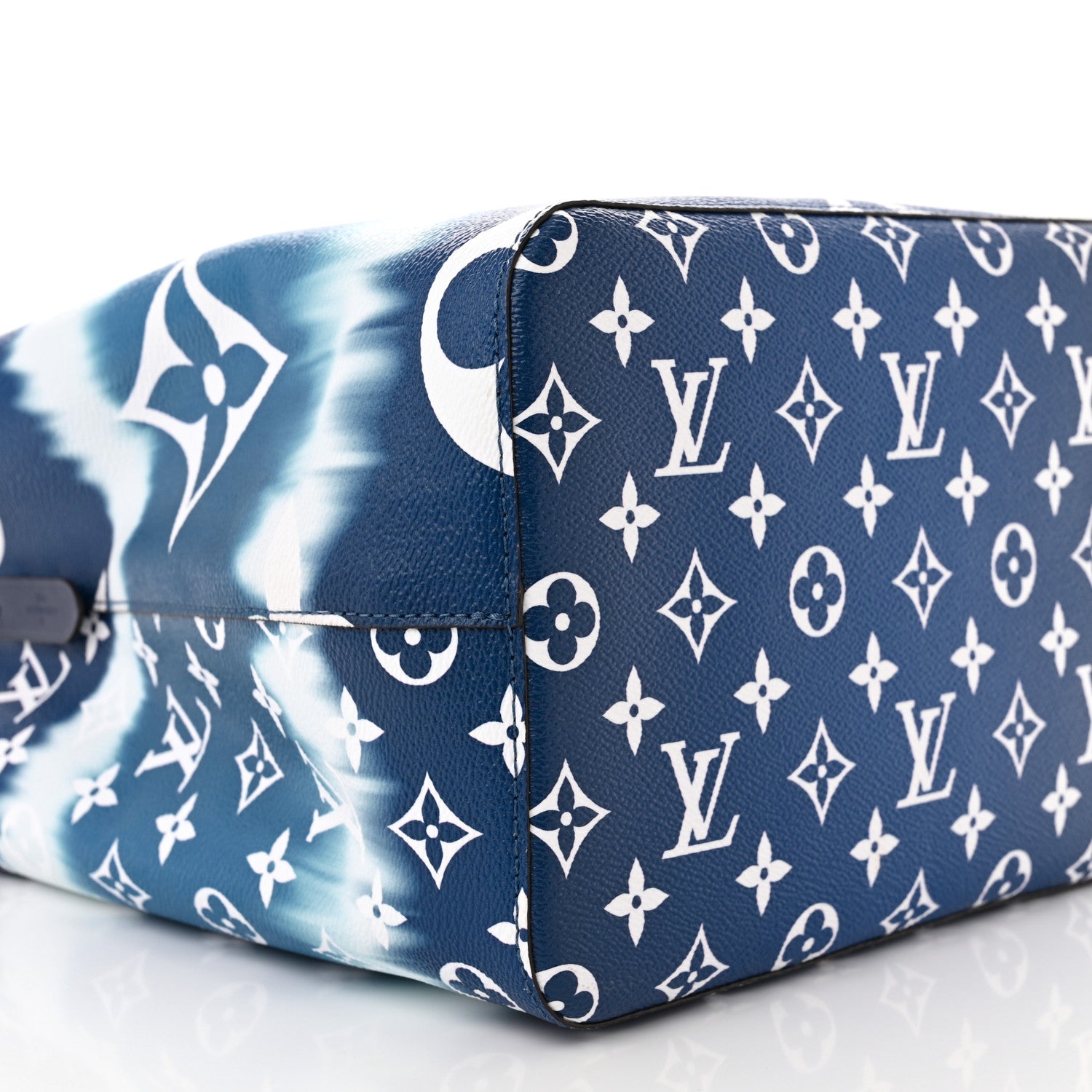Louis Vuitton Monogram Escale Neonoe MM Blue 9 of 10