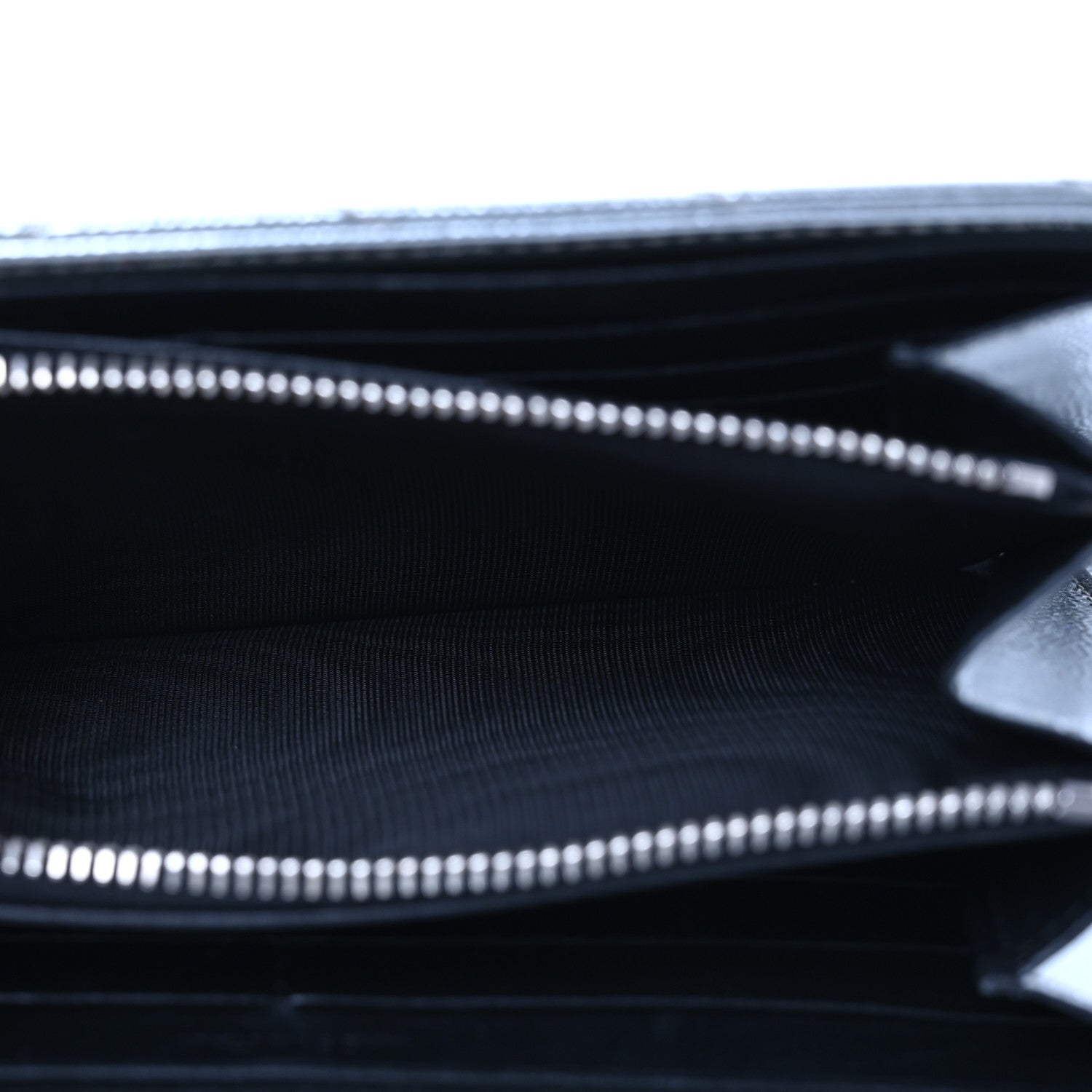 Saint Laurent Metallic Grain De Poudre Matelasse Chevron Monogram Flap Wallet Silver 6 of 16