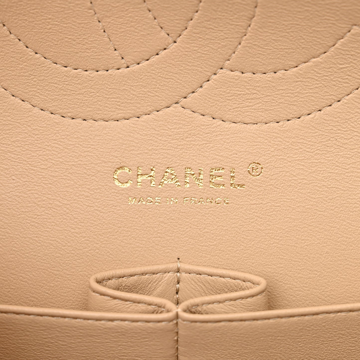 Caviar Quilted Jumbo Double Flap Beige Clair