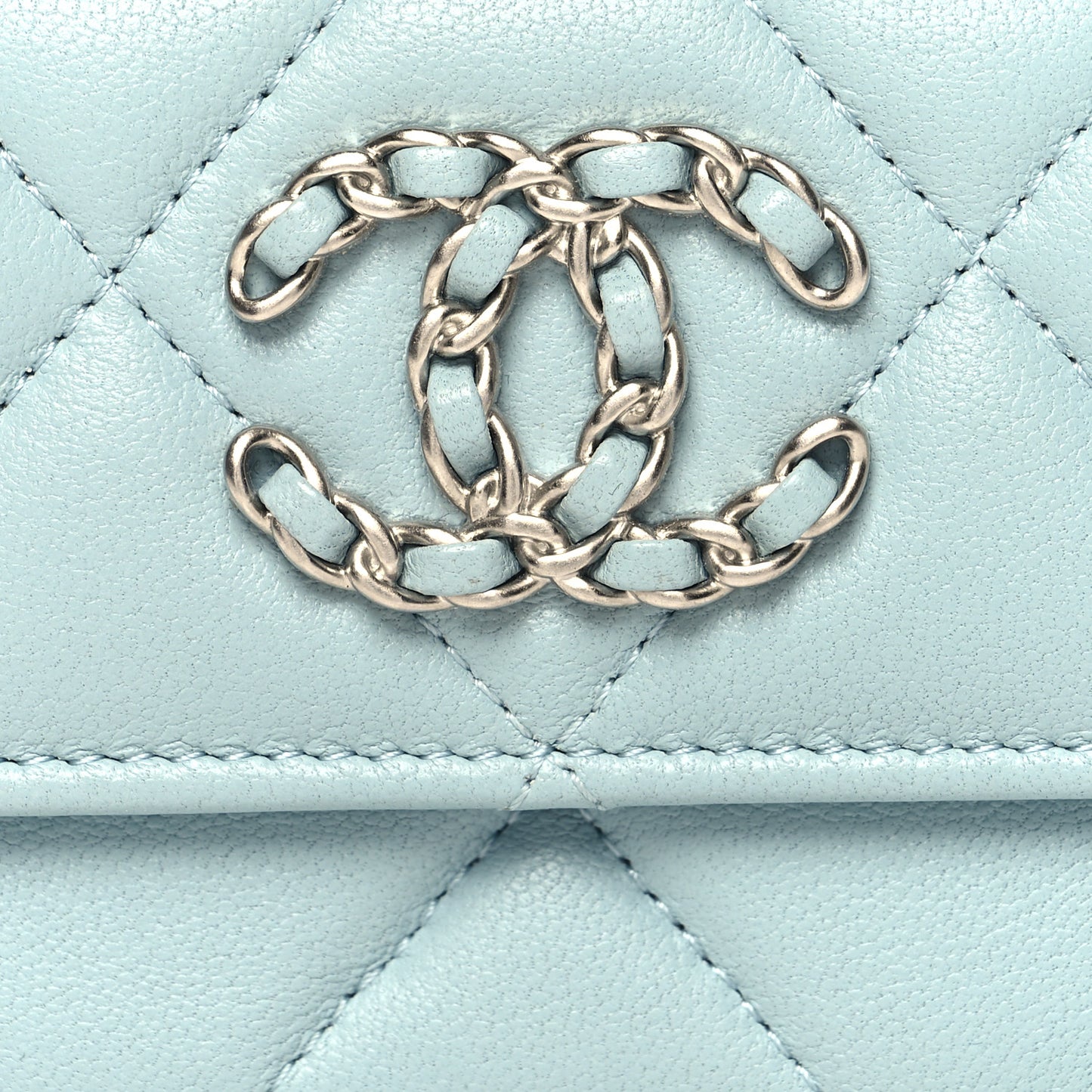 Lambskin Quilted Chanel 19 Flap Card Holder Light Blue