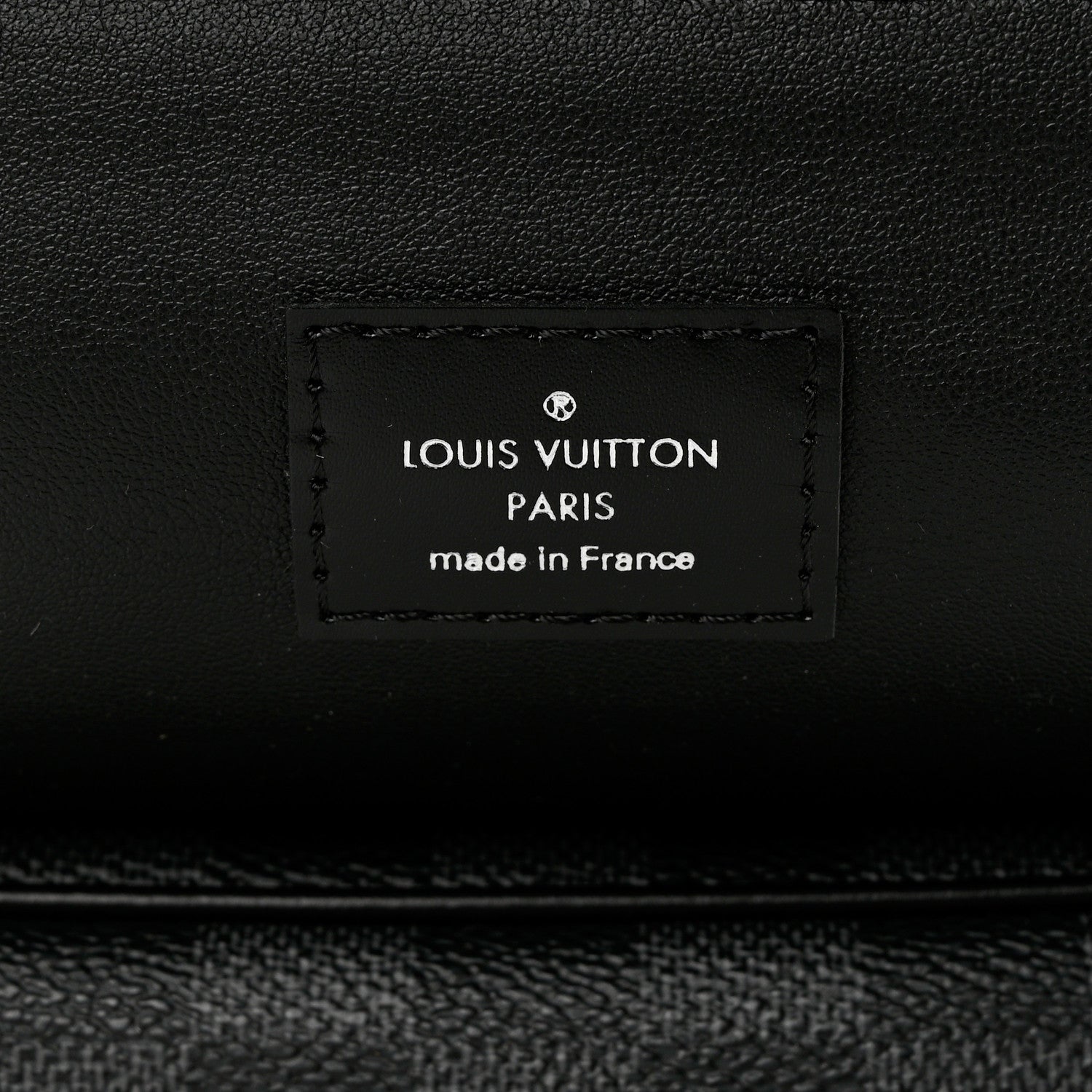 Louis Vuitton Damier Graphite Hanging Toiletry Kit 4 of 6