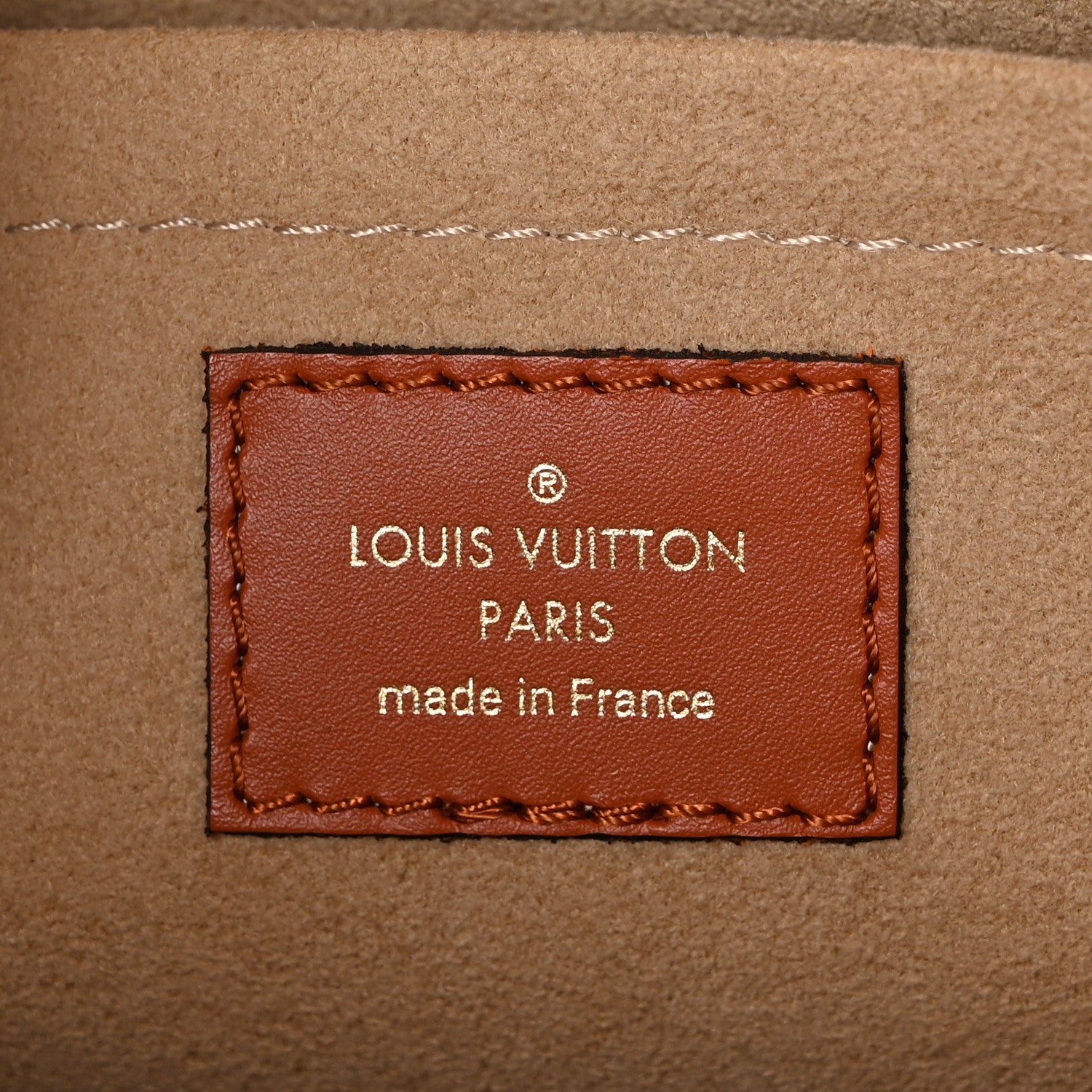 Louis Vuitton Calfskin Monogram Tufting On My Side Galet 6 of 10
