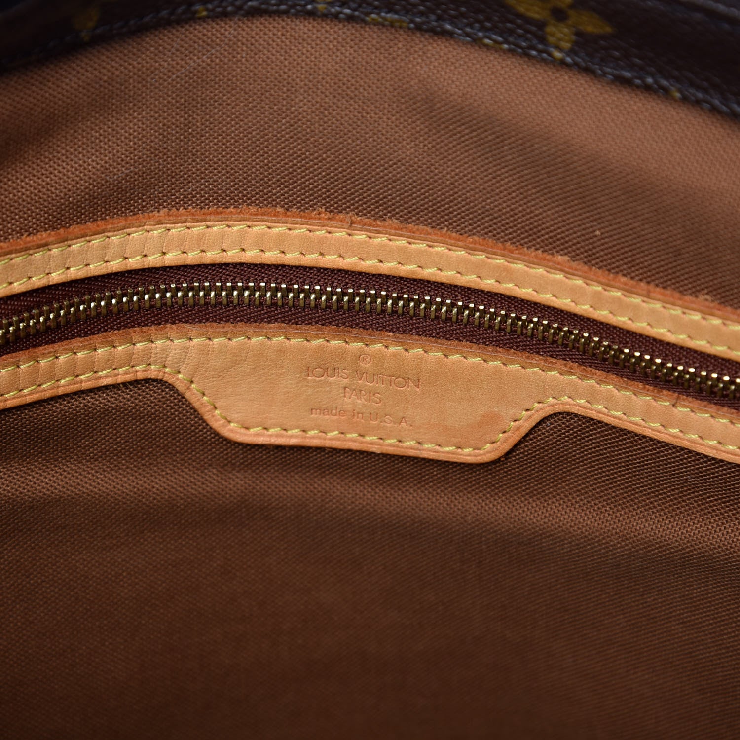 Louis Vuitton Monogram Cabas Mezzo 6 of 10