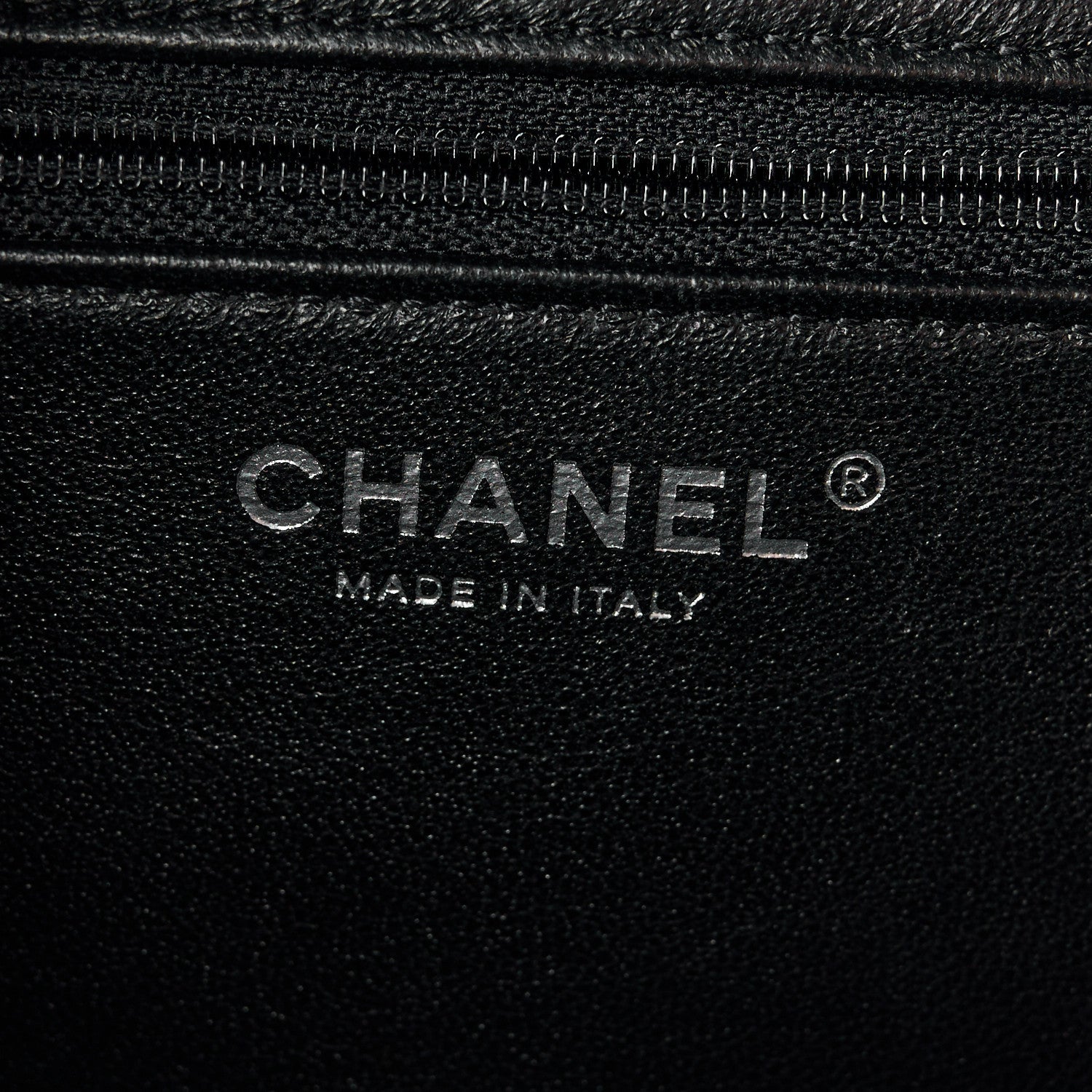 Chanel Metallic Caviar Quilted Medium CC Filigree Vanity Case Dark Silver 8 of 16
