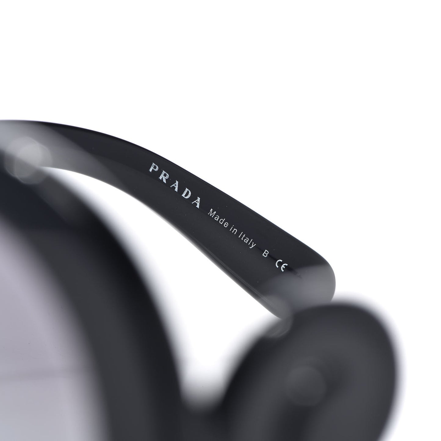 Baroque Sunglasses SPR 27N Black