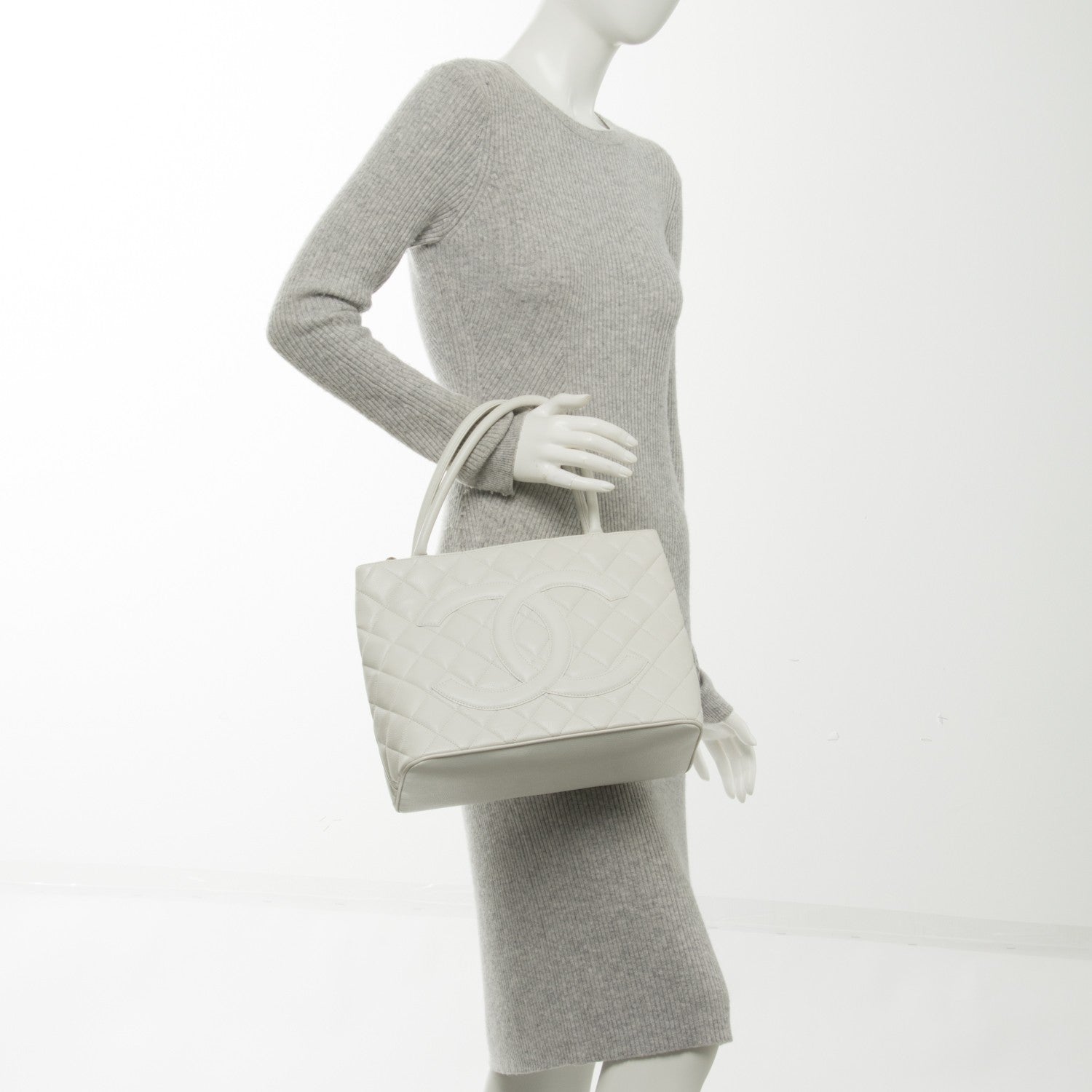 Chanel Caviar Quilted Medallion Tote White 2 of 7