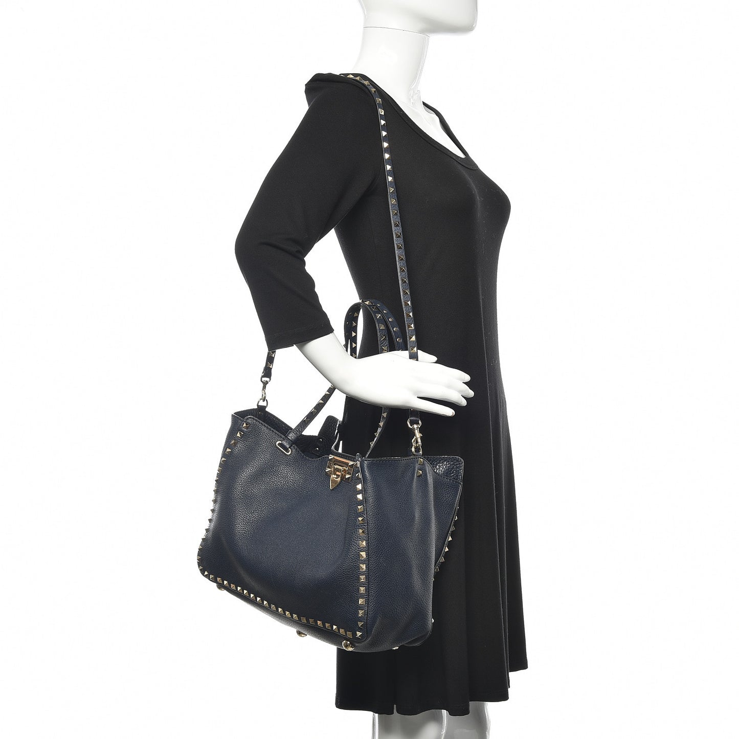 Pebbled Calfskin Medium Rockstud Tote Marine
